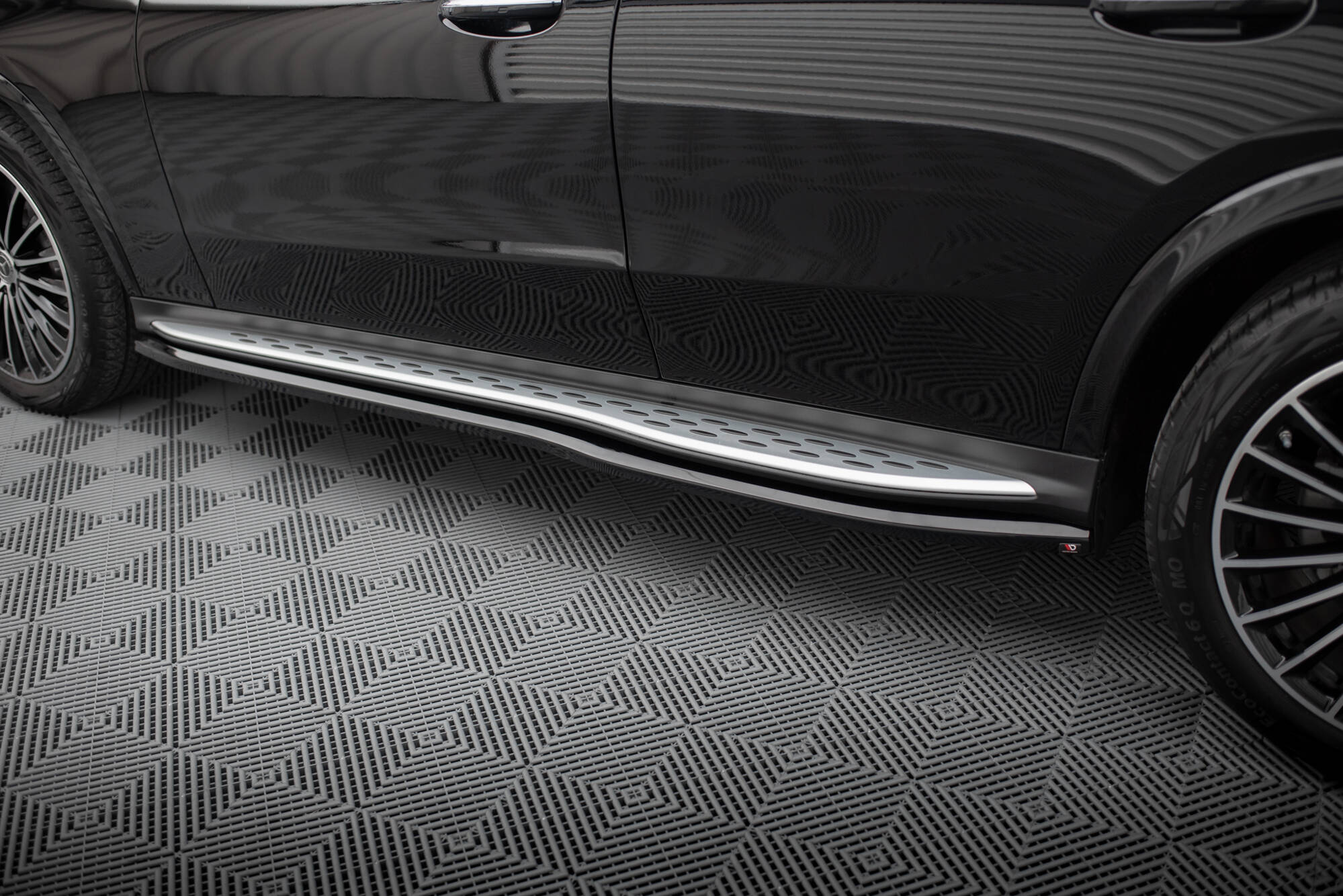 Maxton Design Street+ Seitenschweller Leisten passend für Mercedes-Benz GLC AMG-Line X254 schwarz Hochglanz