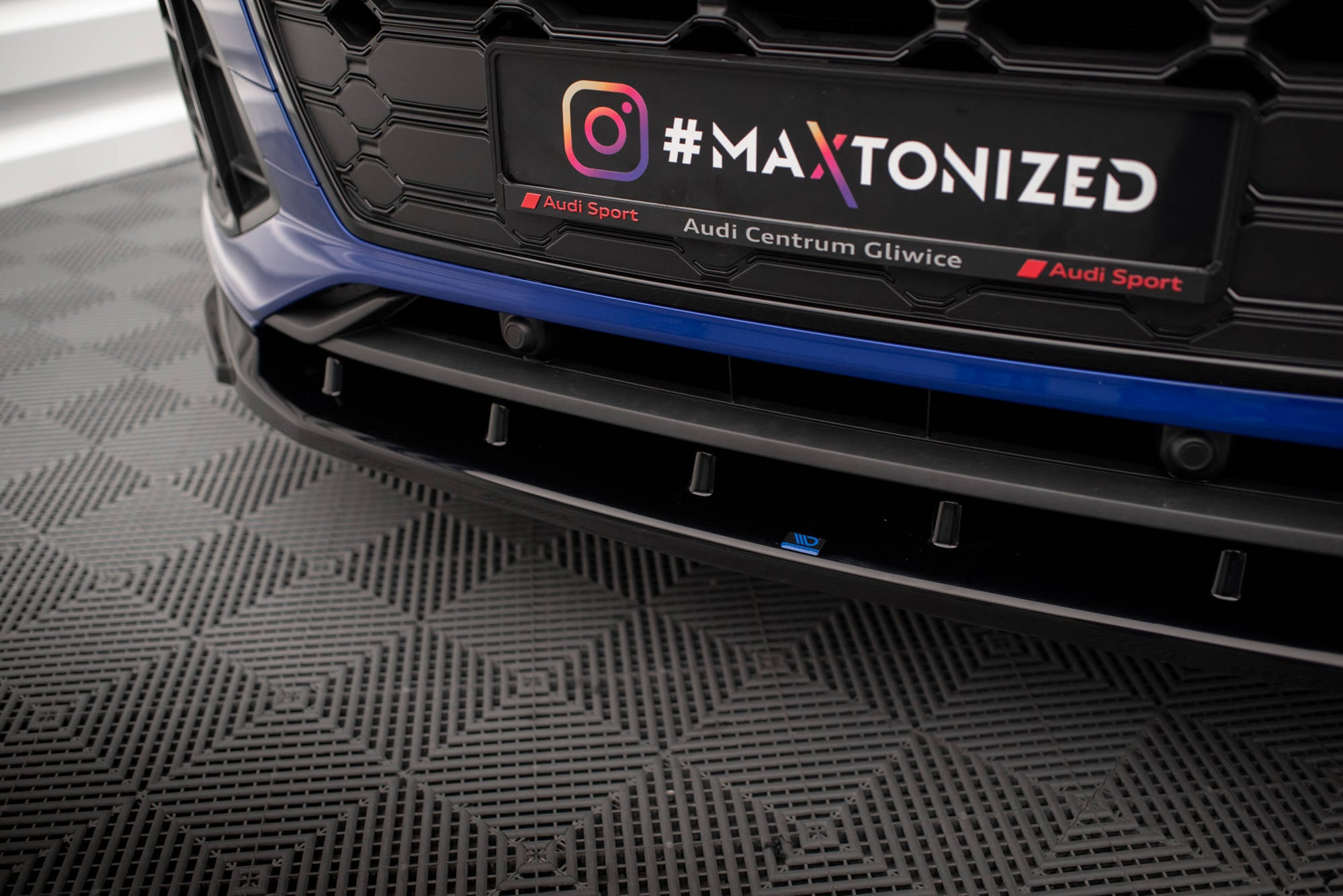 Maxton Design Street+ Spoilerlippe Front Ansatz V.2 passend für Audi SQ5 / Q5 S-Line SUV / Sportback Mk2 Facelift schwarz Hochglanz