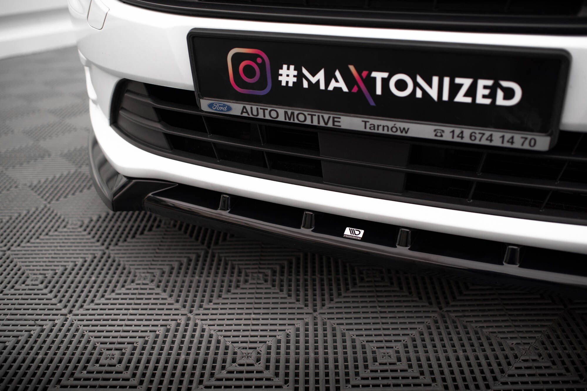 Maxton Design Street+ Spoilerlippe Front Ansatz V.2 passend für Ford Transit Connect Mk2 Facelift schwarz Hochglanz