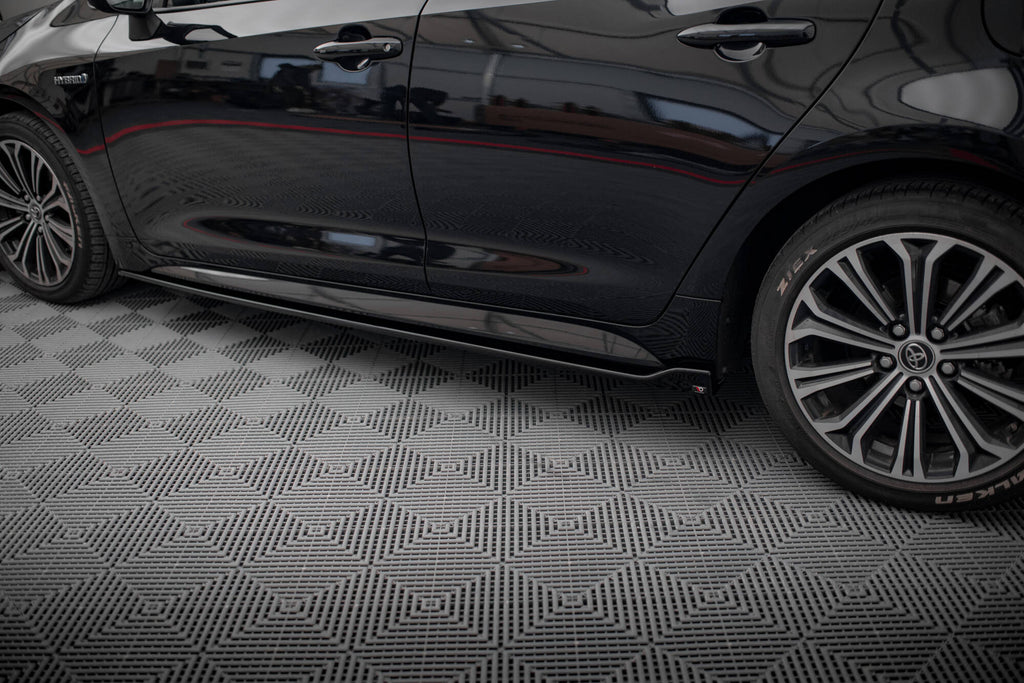 Maxton Design Street+ Seitenschweller Leisten passend für Toyota Corolla XII Hatchback schwarz Hochglanz