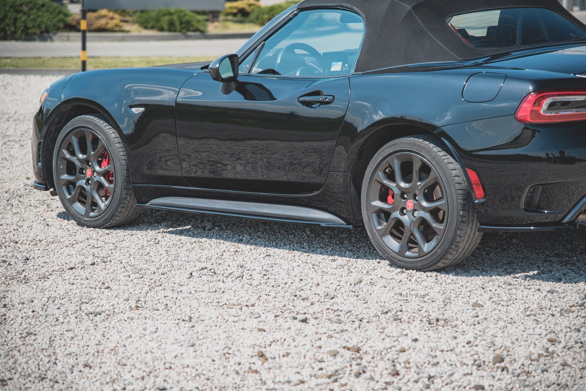 Maxton Design Street+ Seitenschweller Leisten passend für Abarth 124 Spider schwarz Hochglanz