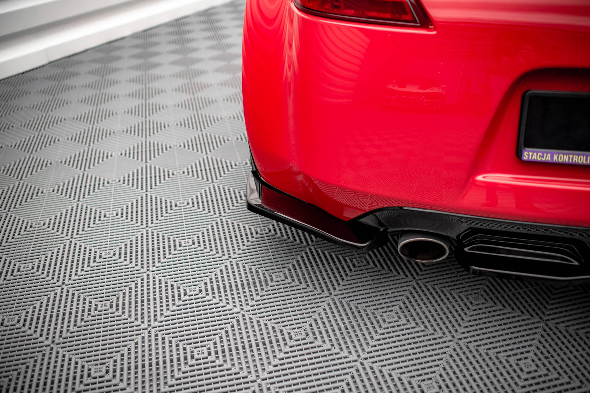 Maxton Design Heck Ansatz Flaps Diffusor V.2 passend für Nissan 370Z schwarz Hochglanz