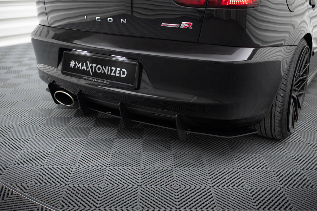 Maxton Design Diffusor Heck Ansatz passend für Heckschürze passend für Seat Leon Mk1 Cupra
