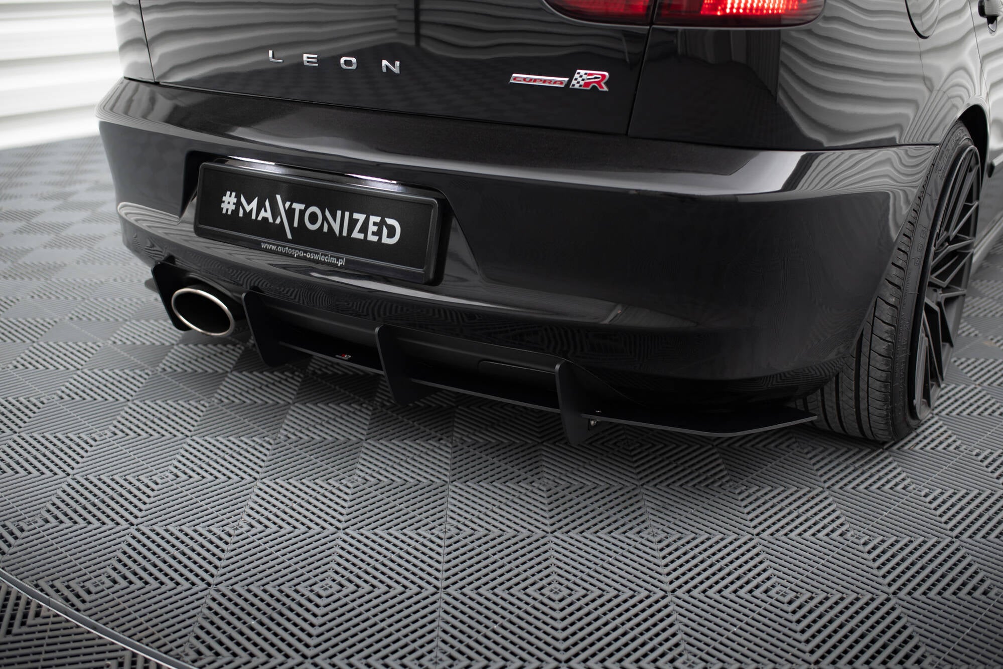 Maxton Design Diffusor Heck Ansatz passend für Heckschürze passend für Seat Leon Mk1 Cupra