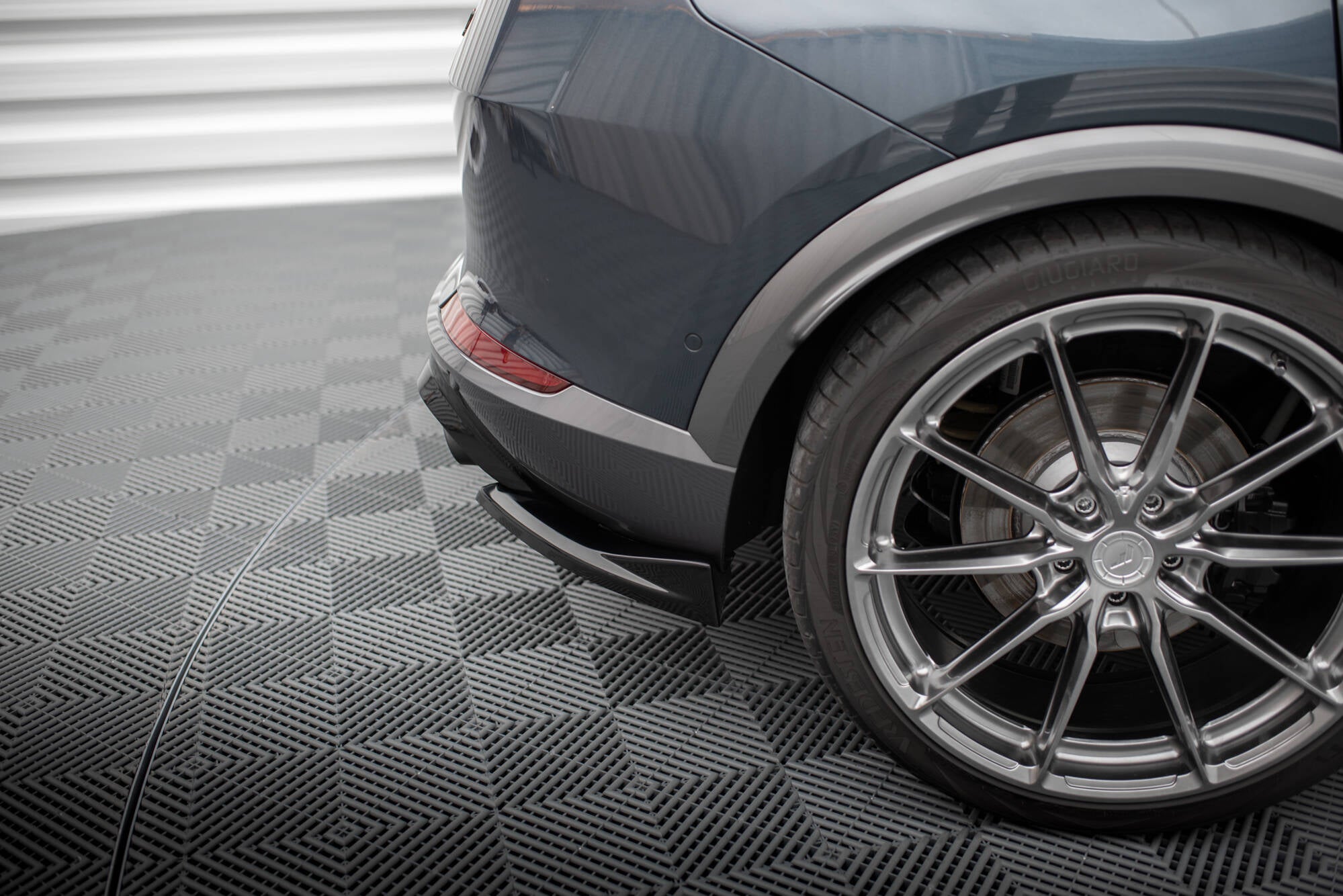 Maxton Design Heck Ansatz Flaps Diffusor V.3 passend für Cupra Formentor VZ Mk1 / Mk1 Facelift schwarz Hochglanz