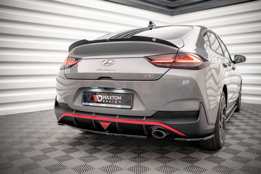 Maxton Design Spoiler CAP passend für Hyundai I30 Fastback N-Line Mk3 schwarz Hochglanz