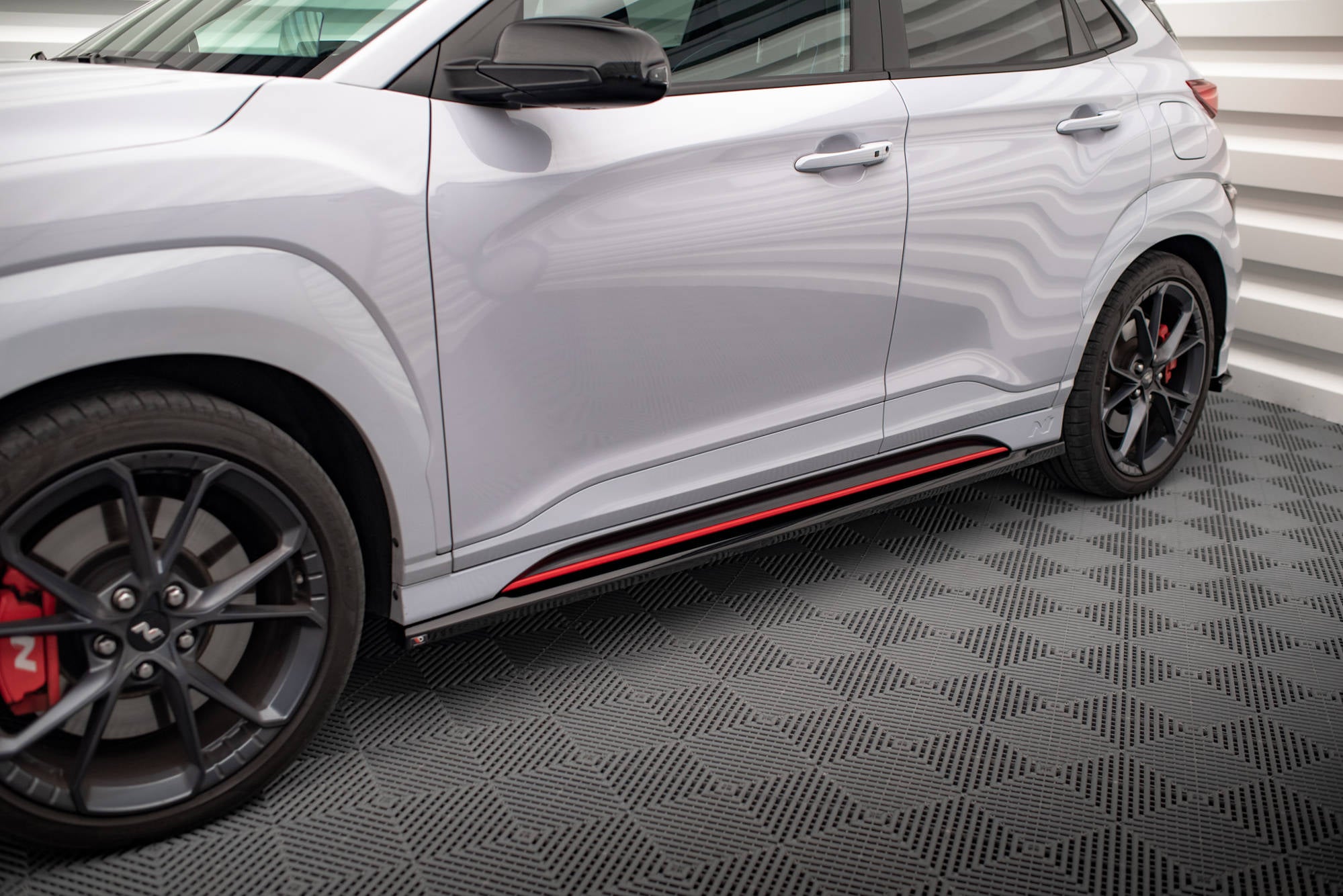 Maxton Design Street+ Seitenschweller Leisten passend für V.1 passend für Hyundai Kona N Mk1 schwarz Hochglanz