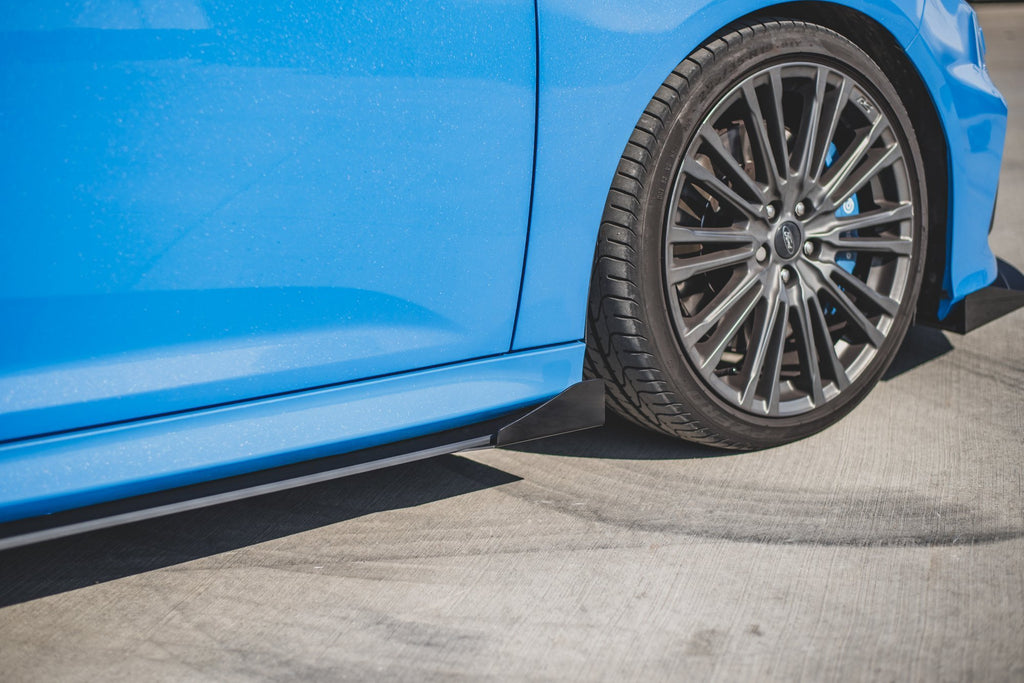 Maxton Design Street Pro Street+ Seitenschweller Leisten + Flaps passend für Ford Focus RS Mk3 schwarz Hochglanz