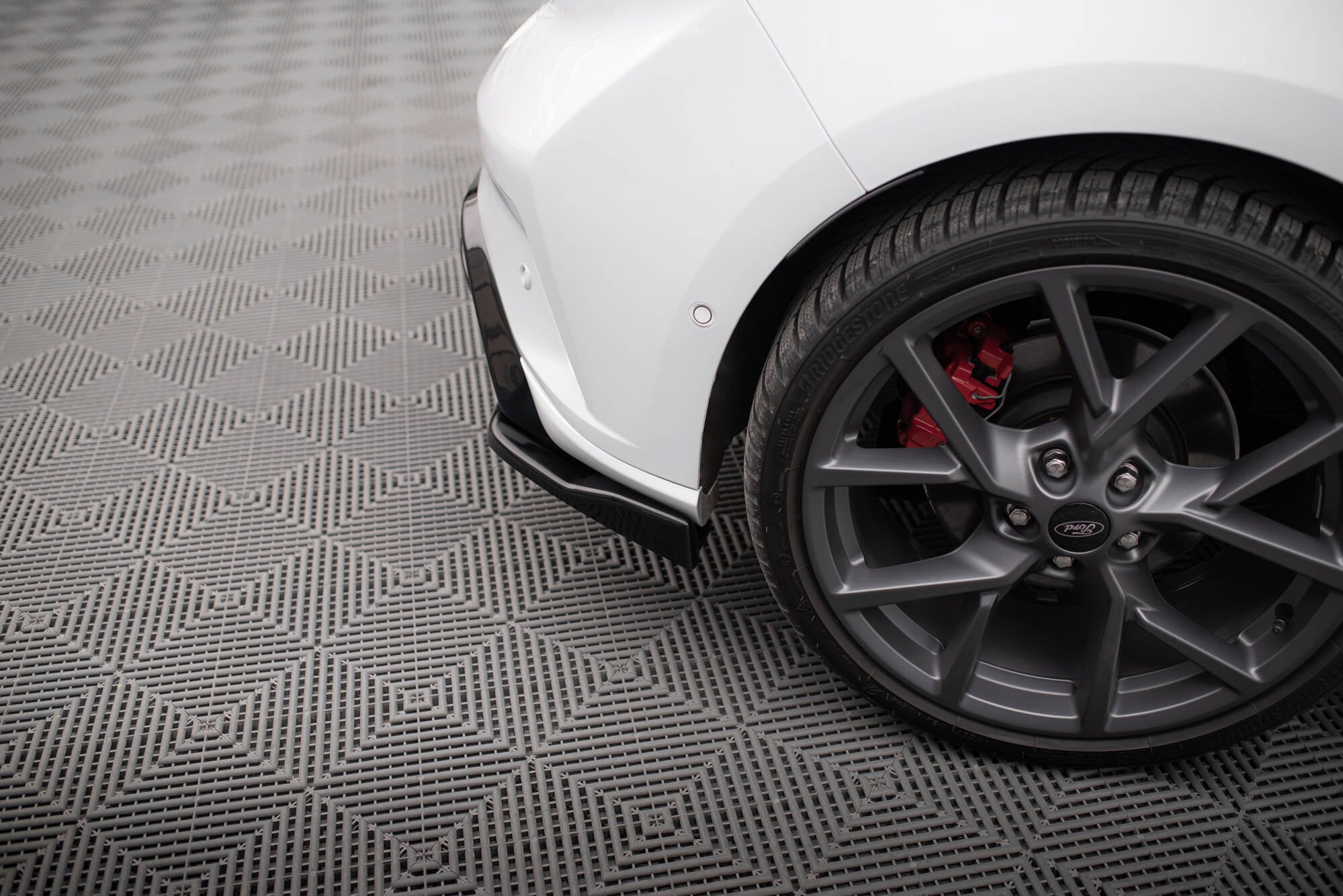 Maxton Design Heck Ansatz Flaps Diffusor V.3 passend für (Für heckansatz V.3) Ford Focus Hatchback ST Mk4 schwarz Hochglanz