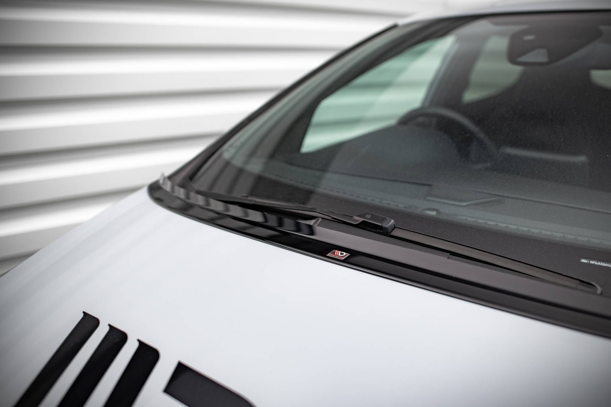 Maxton Design Verlängerung motorhaube Ford Fiesta Standard/ ST-Line/ ST schwarz Hochglanz für Ford Fiesta Standard