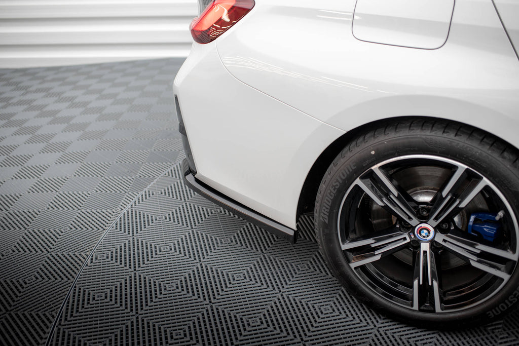 Maxton Design Heck Ansatz Flaps Diffusor passend für BMW M-Paket G20 / G21 Facelift schwarz Hochglanz