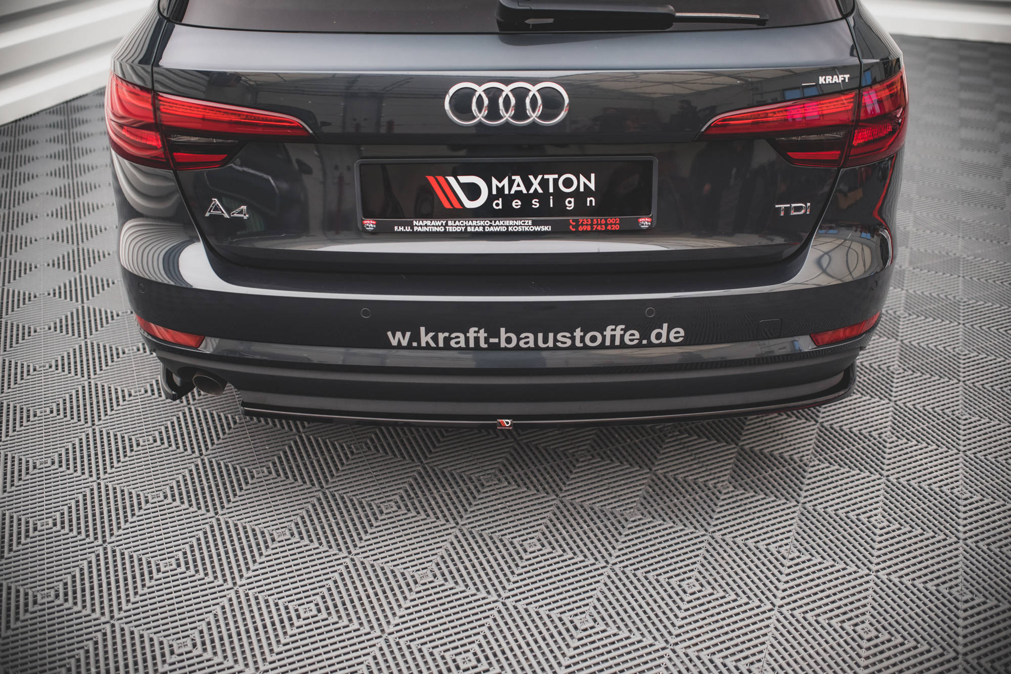 Maxton Design Heck Ansatz Flaps Diffusor passend für Audi A4 B9 schwarz Hochglanz
