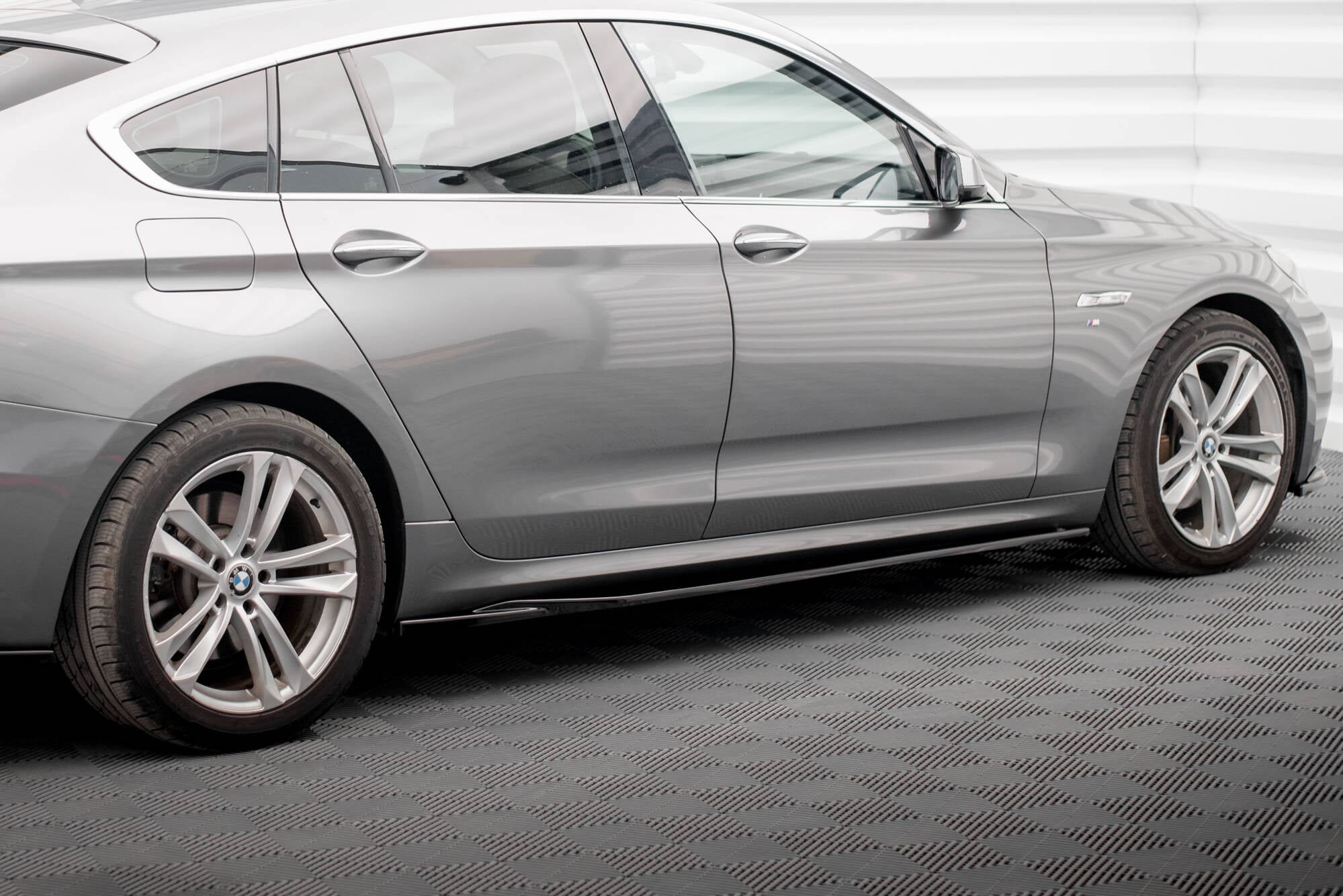 Maxton Design Street+ Seitenschweller Leisten passend für BMW 5er GT M-Paket F07 schwarz Hochglanz