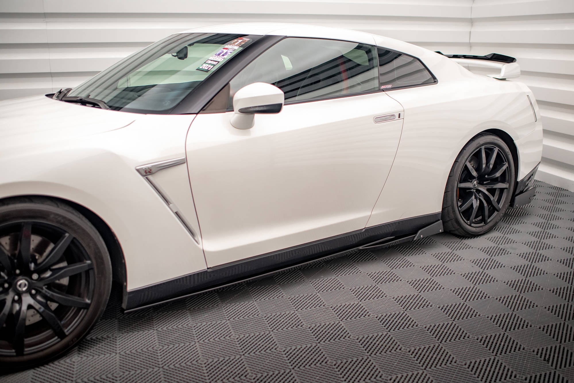 Maxton Design Street+ Seitenschweller Leisten + Flaps passend für Nissan GTR R35 Facelift