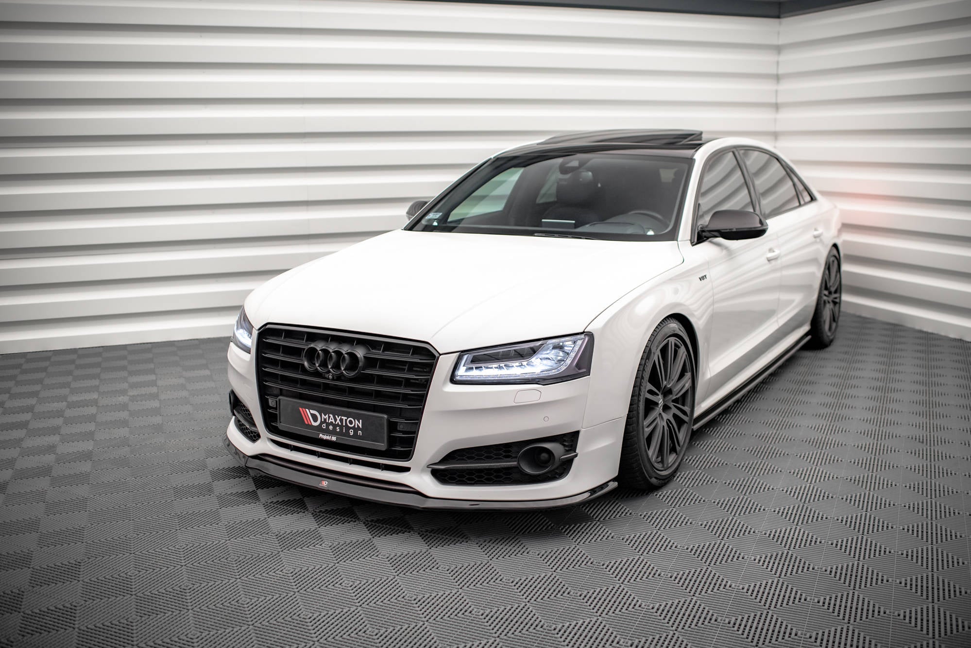 Maxton Design Street+ Spoilerlippe Front Ansatz V.2 passend für Audi S8 D4 FL schwarz Hochglanz