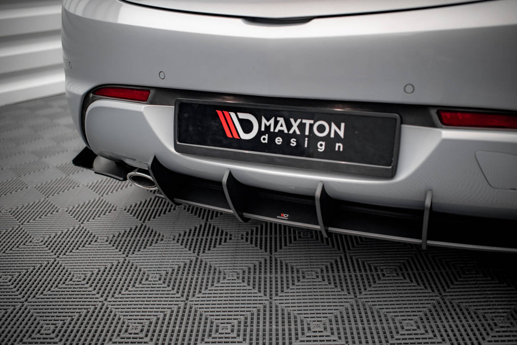 Maxton Design Robuste Racing Diffusor Heck Ansatz + Flaps passend für Opel Astra GTC OPC-Line J schwarz Hochglanz