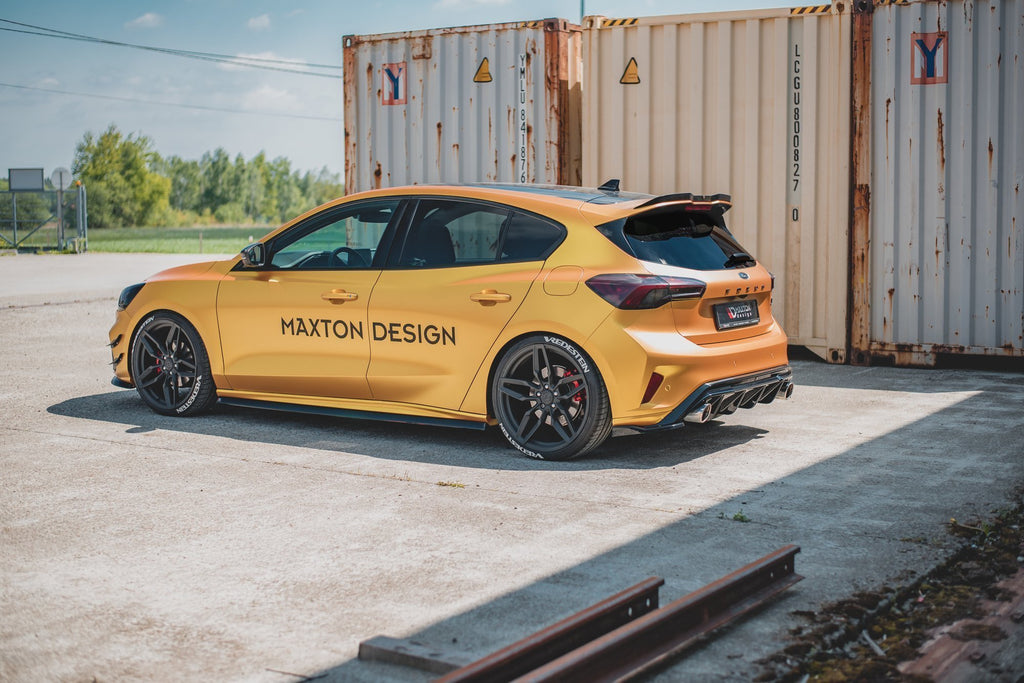 Maxton Design Spoiler CAP V.1 passend für Ford Focus Hatchback ST Mk4 schwarz Hochglanz