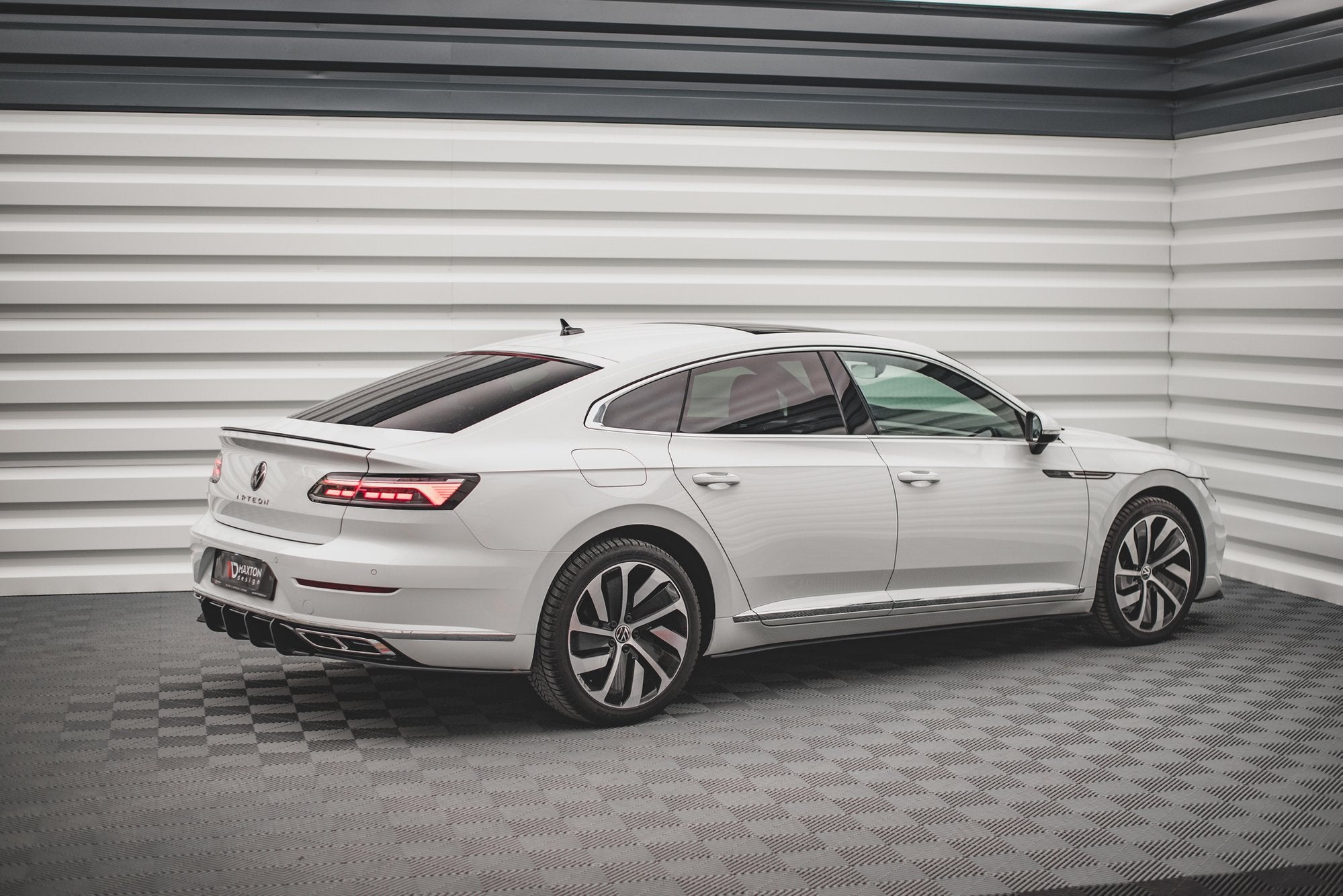 Maxton Design Street Pro Street+ Seitenschweller Leisten passend für V.1 passend für VW Arteon R/ R-Line Limousine / Shooting Brake Mk1 Facelift