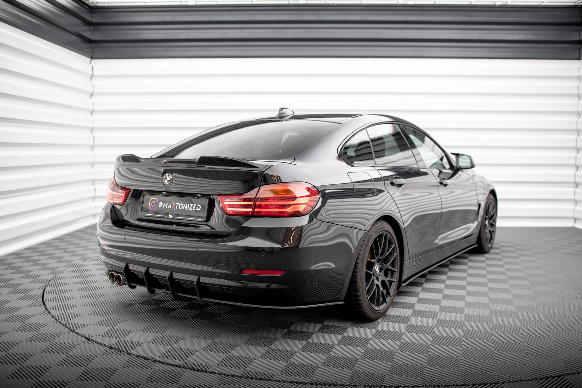 Maxton Design Street Pro Heckschürze passend für BMW 4er Gran Coupe F36