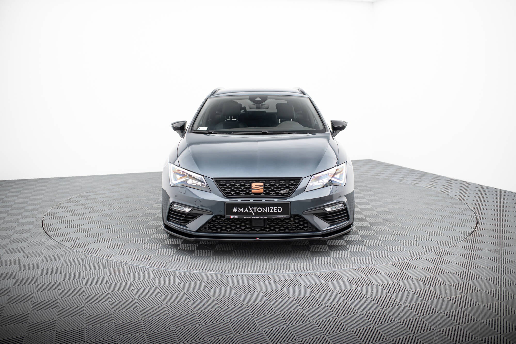 Maxton Design Street+ Spoilerlippe Front Ansatz V.2 passend für Seat Leon Cupra / FR Mk3 FL schwarz Hochglanz