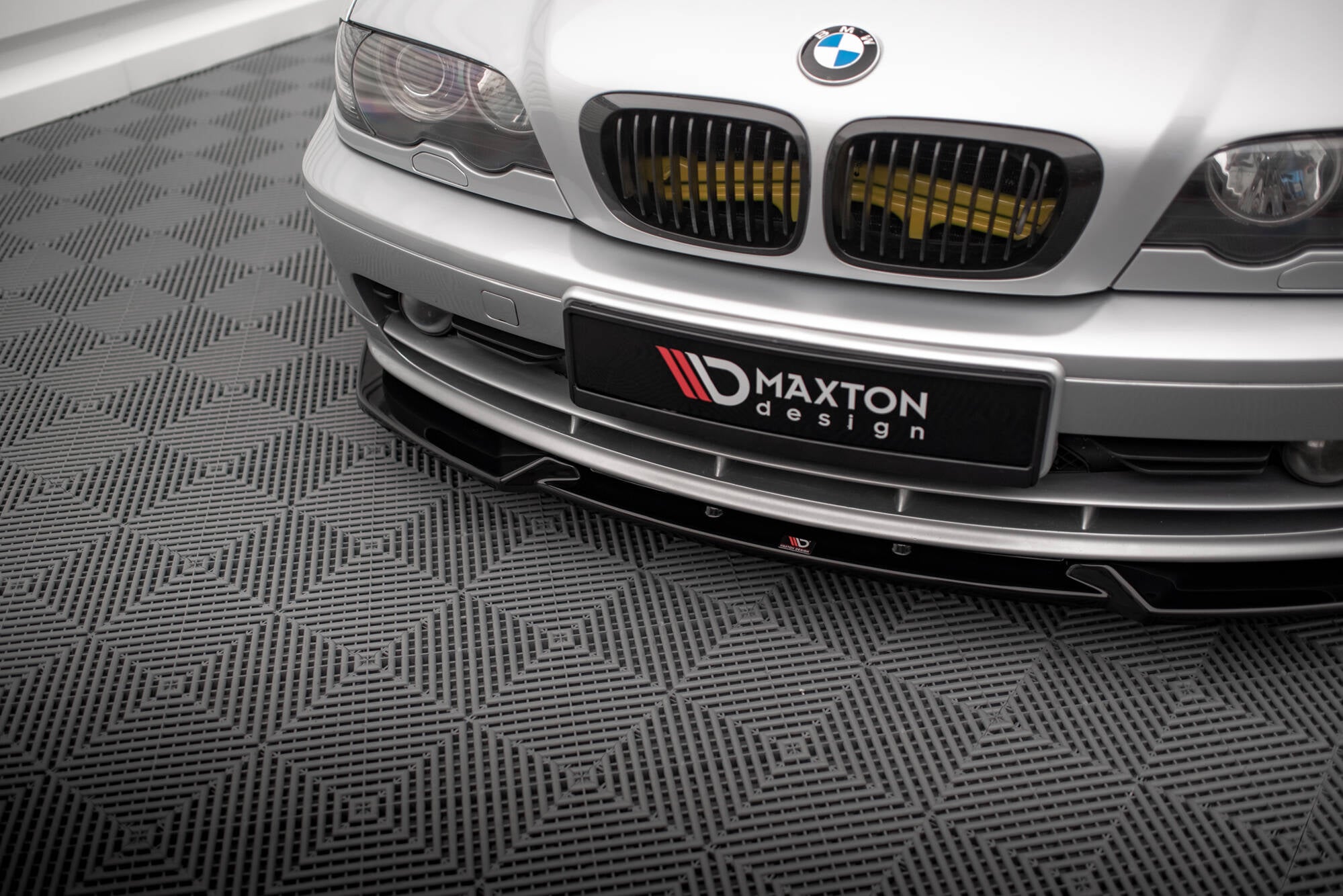 Maxton Design Street+ Spoilerlippe Front Ansatz V.3 passend für BMW 3er Coupe E46 schwarz Hochglanz