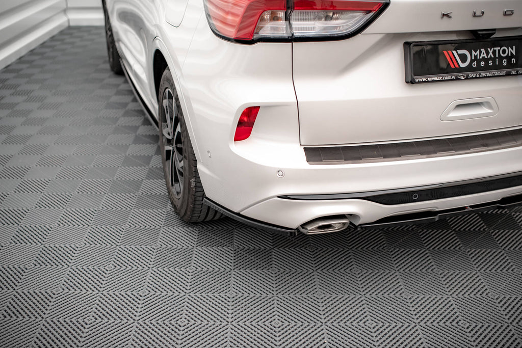 Maxton Design Heck Ansatz Flaps Diffusor für Ford Kuga ST-Line Mk3 Carbon Look