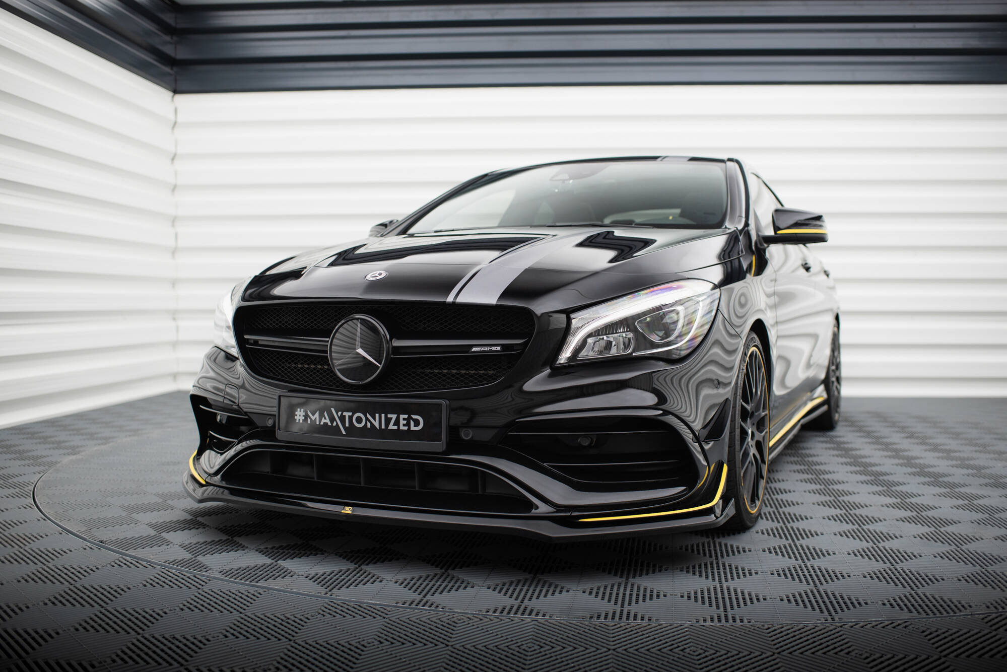 Maxton Design Street+ Spoilerlippe Front Ansatz V.3 passend für Mercedes-AMG CLA 45 Aero C117 Facelift schwarz Hochglanz
