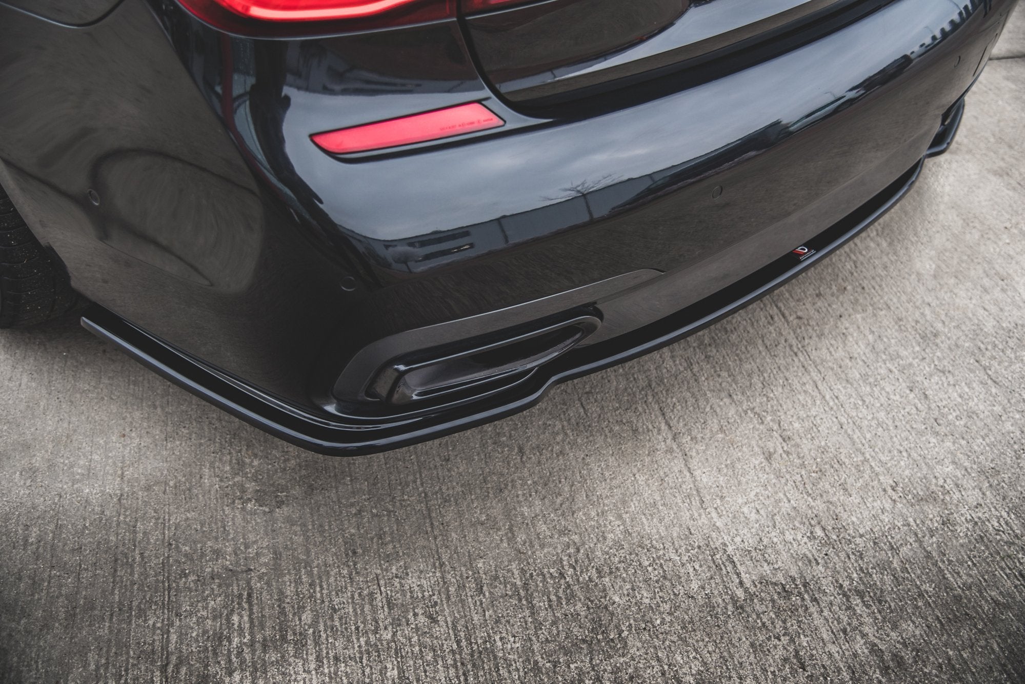 Maxton Design Heckansatz BMW 7 M-Paket G11 /G12 schwarz Hochglanz für BMW 7er G11