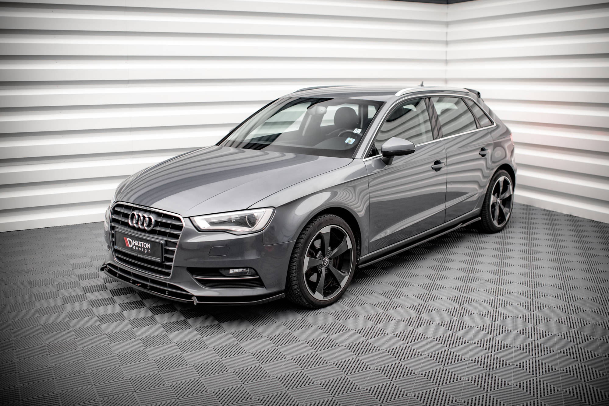 Maxton Design Street+ Seitenschweller Leisten passend für Audi A3 Sportback 8V schwarz Hochglanz