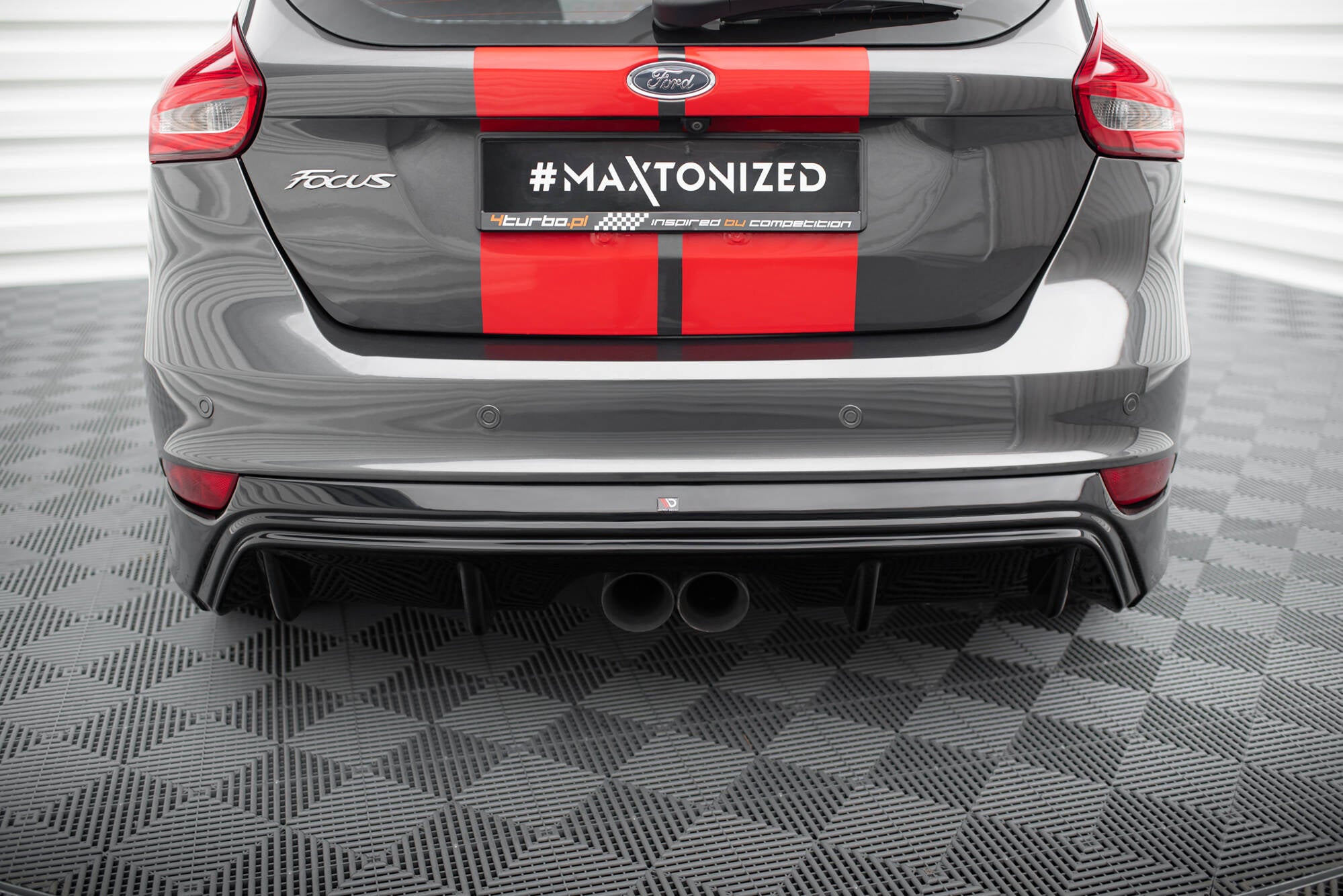 Maxton Design Diffusor Heck Ansatz passend für Ford Focus ST Mk3 Facelift (RS-Look) schwarz Hochglanz