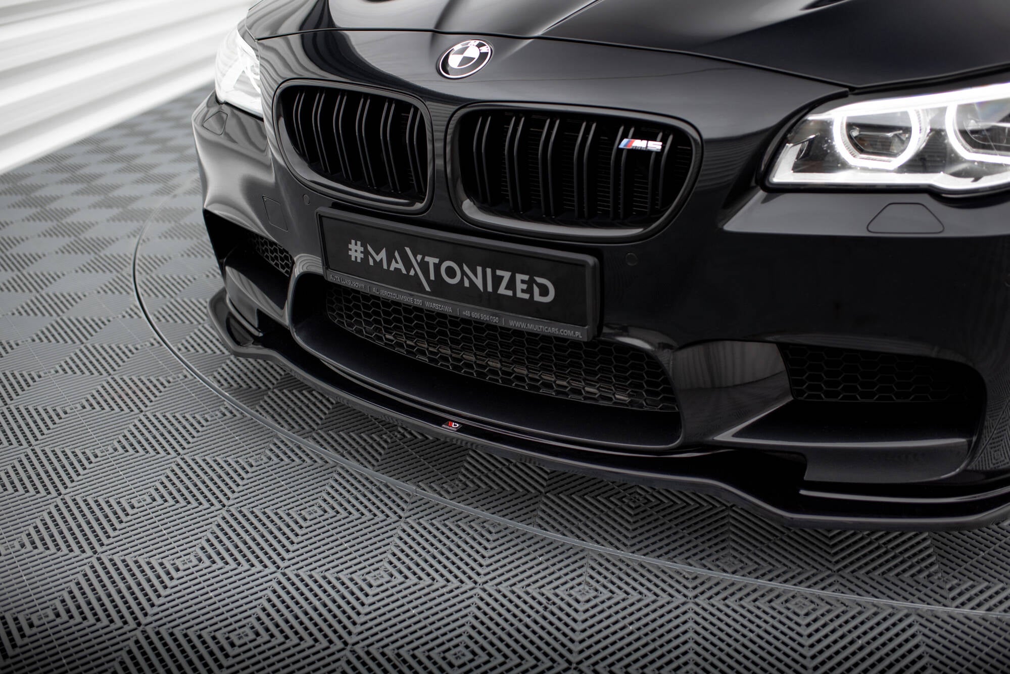 Maxton Design Street+ Spoilerlippe Front Ansatz passend für BMW M5 F10/ F11 schwarz Hochglanz