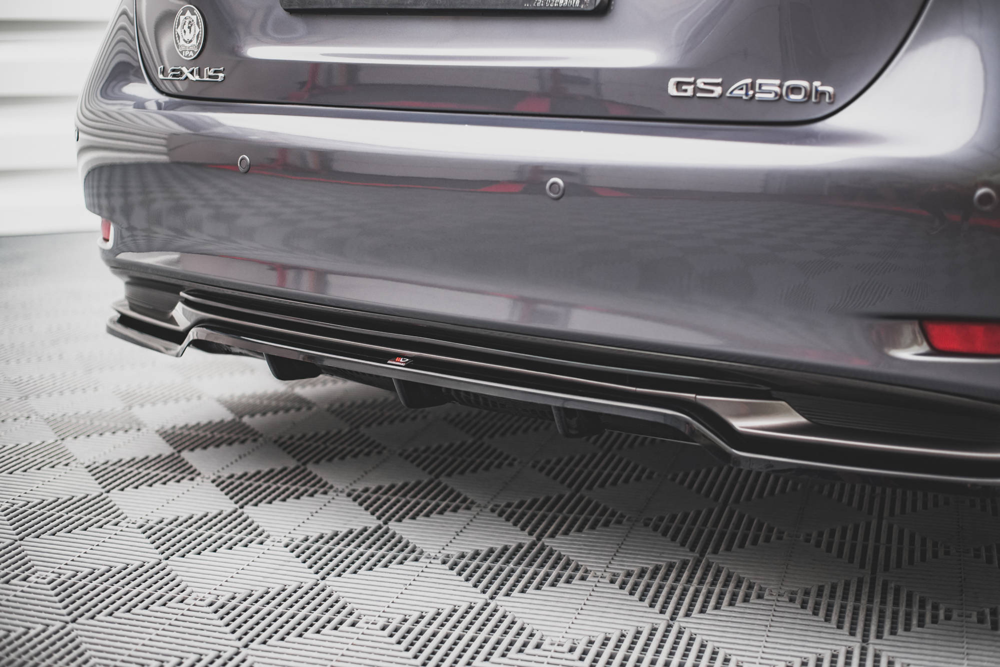 Maxton Design Street+ Mittlerer Diffusor RACE passend für Lexus GS F Sport Hybrid Mk4 (L10) schwarz Hochglanz
