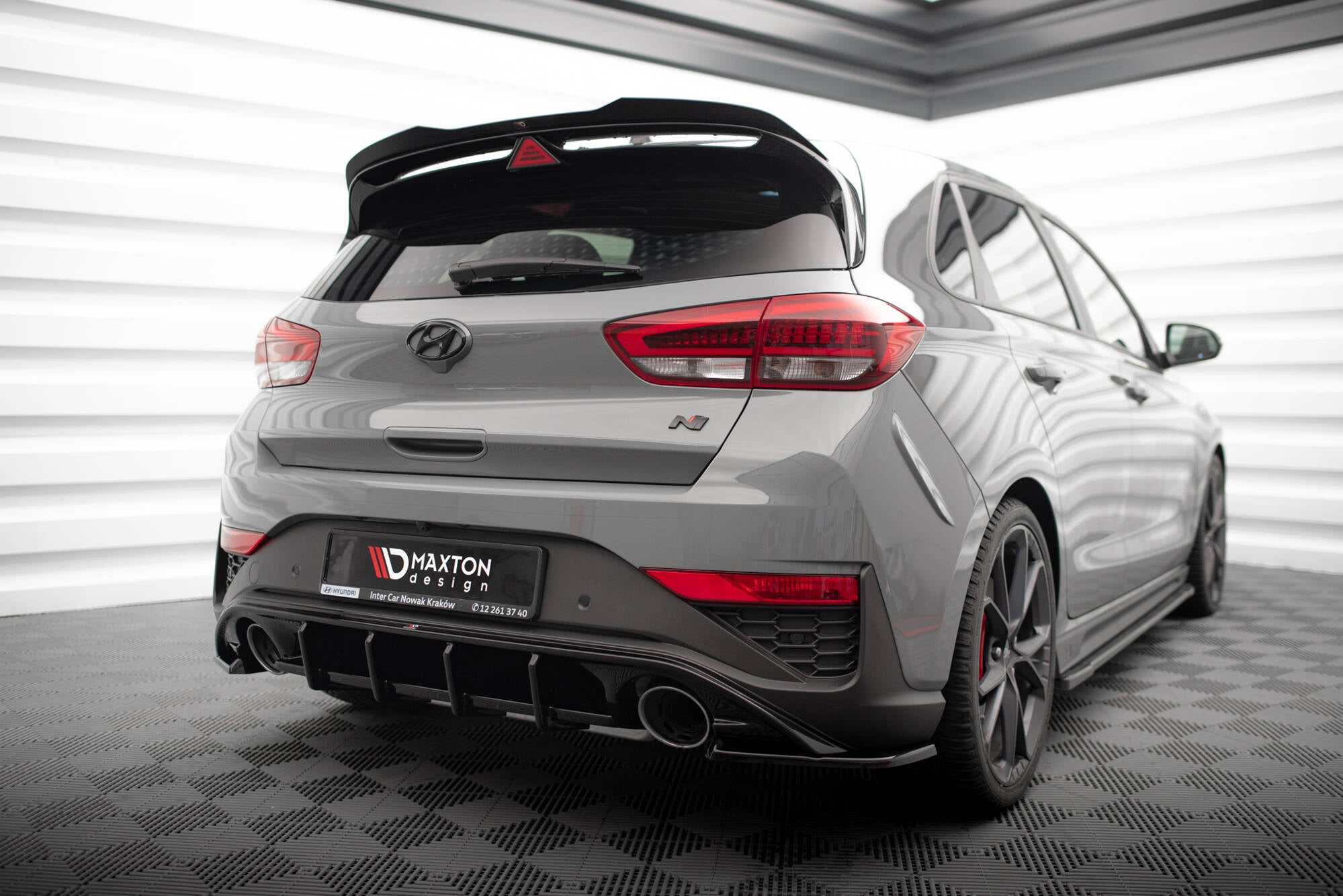 Maxton Design Heck Ansatz Flaps Diffusor V.5 passend für Hyundai I30 N Hatchback Mk3 Facelift schwarz Hochglanz