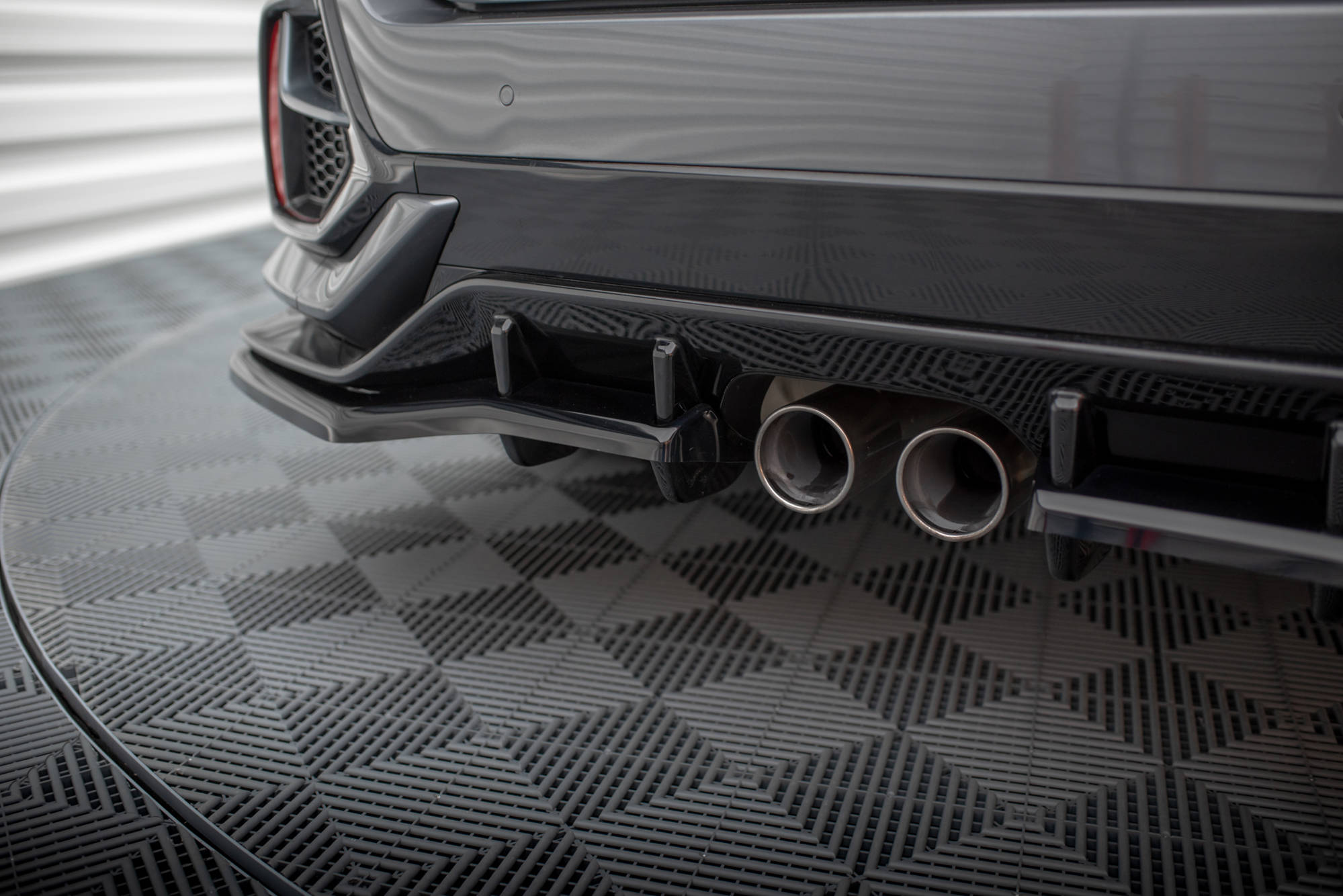 Maxton Design Heckansatz V.1 (mit einem vertikalem balken) + Flaps Honda Civic Sport Mk 10 Facelift für Honda Civic Mk10 Facelift