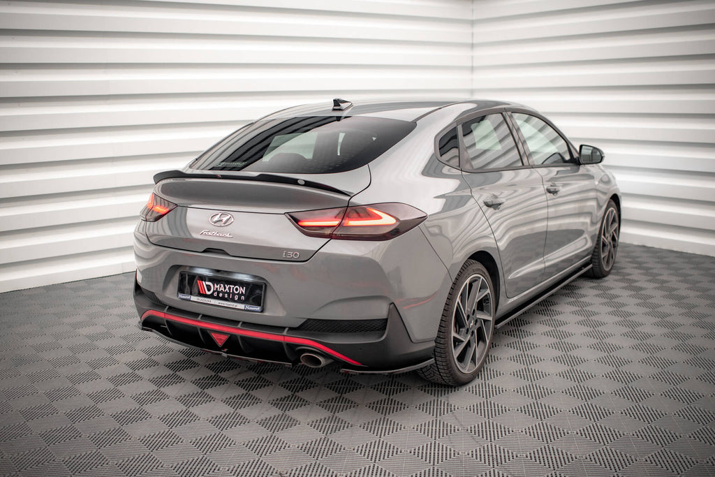 Maxton Design Heck Ansatz Flaps Diffusor passend für Hyundai I30 Fastback N-Line Mk3 Facelift schwarz Hochglanz