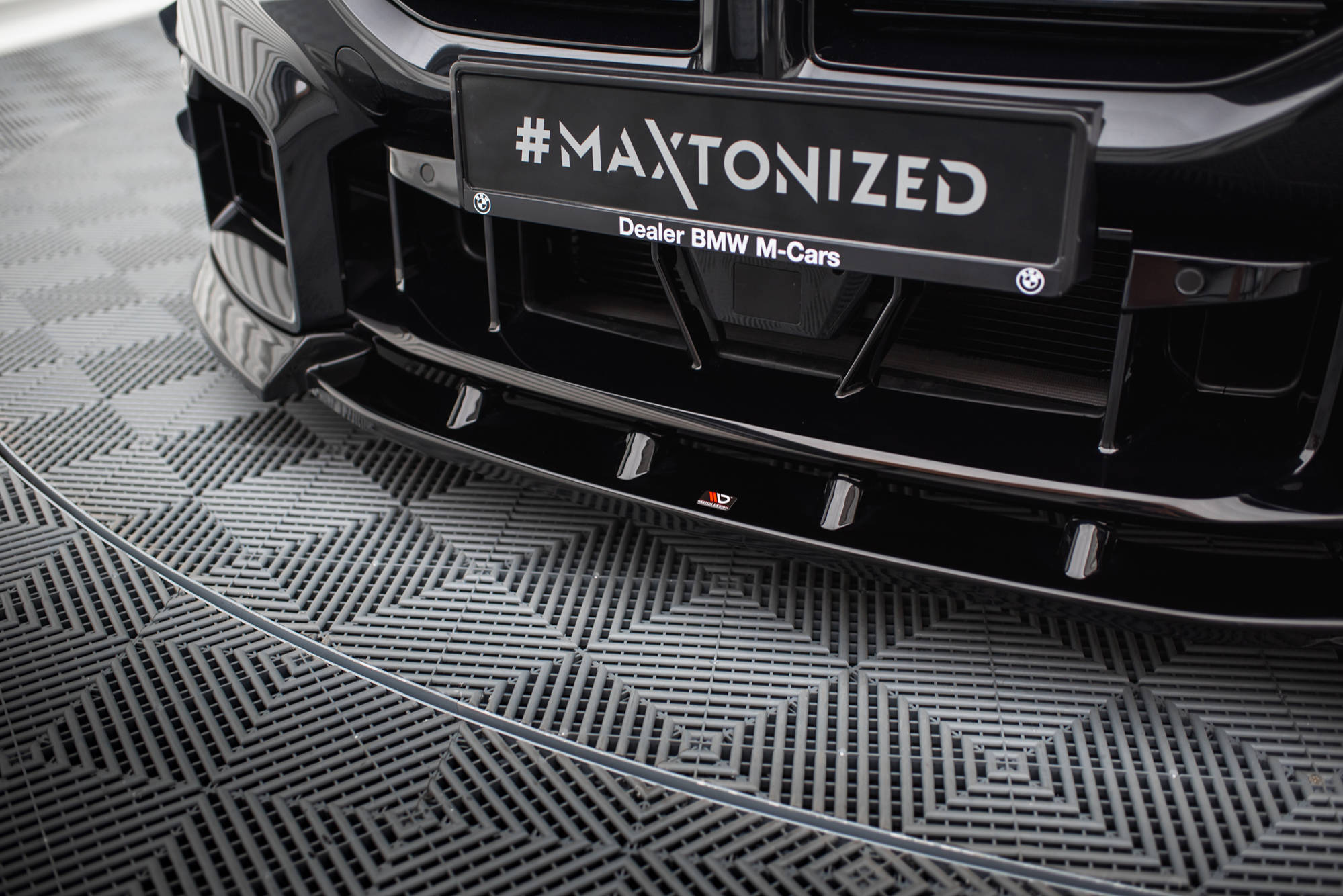 Maxton Design Street+ Spoilerlippe Front Ansatz V.3 passend für BMW M2 G87 schwarz Hochglanz
