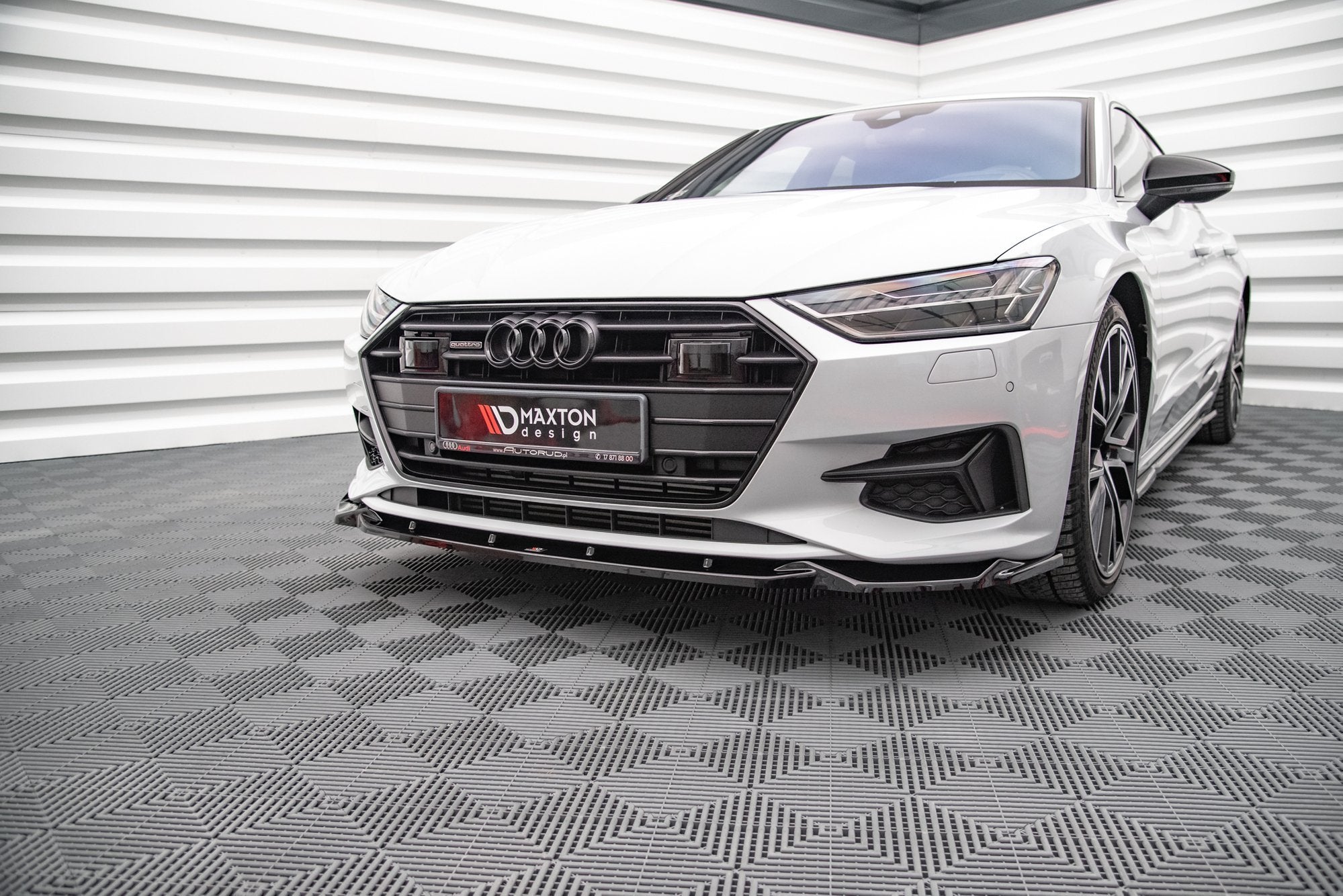Maxton Design Street+ Spoilerlippe Front Ansatz V.2 passend für Audi A7 C8 schwarz Hochglanz