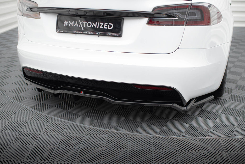 Maxton Design Street+ Mittlerer Diffusor RACE V.2 passend für Tesla Model S Plaid Mk1 Facelift schwarz Hochglanz