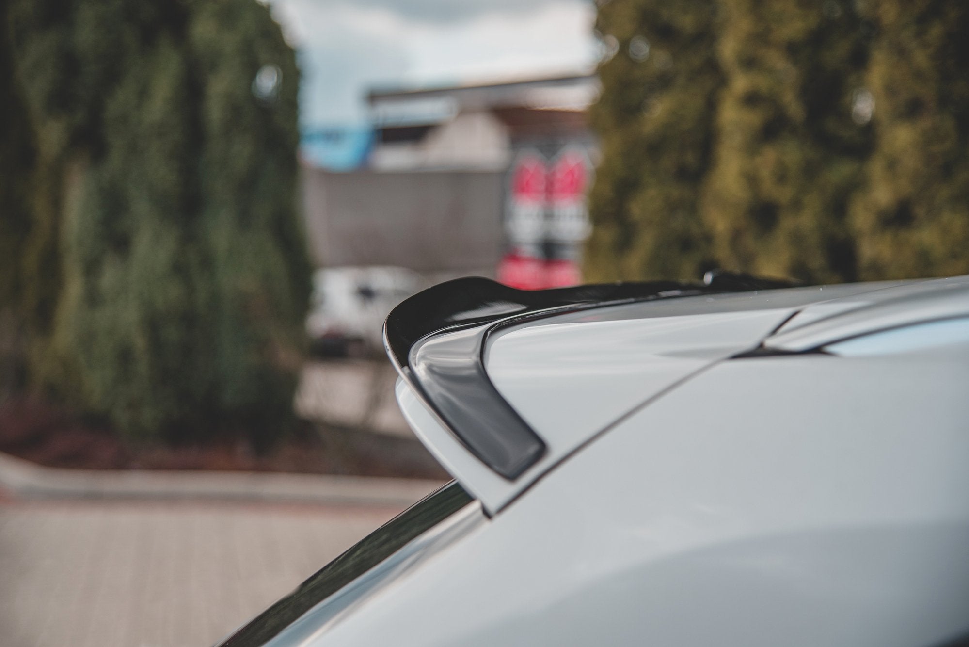 Maxton Design Spoiler CAP passend für Toyota Corolla XII Touring Sports schwarz Hochglanz