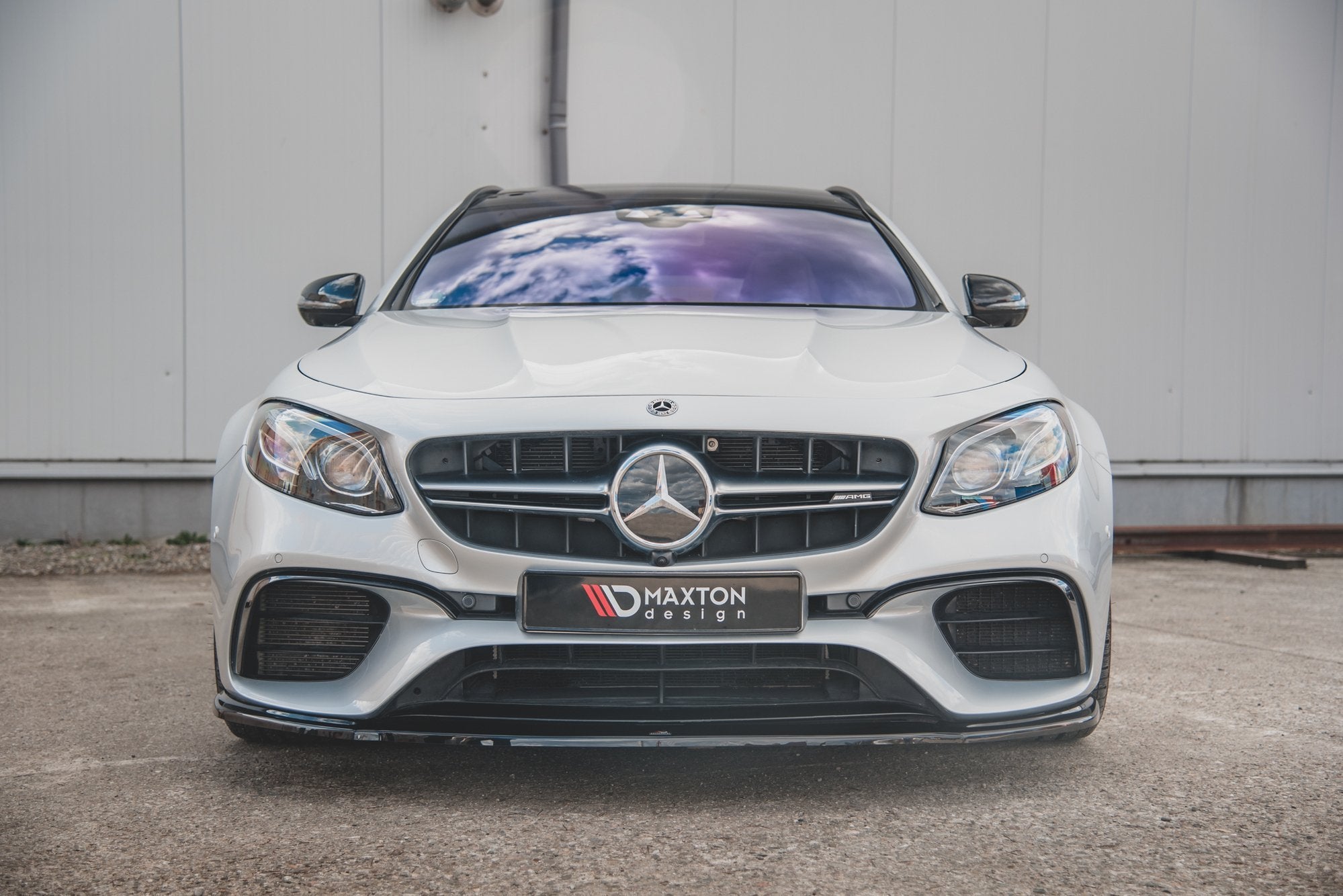 Maxton Design Street+ Spoilerlippe Front Ansatz V.2 passend für Mercedes-Benz E63 AMG Kombi/Limousine S213/W213 schwarz Hochglanz