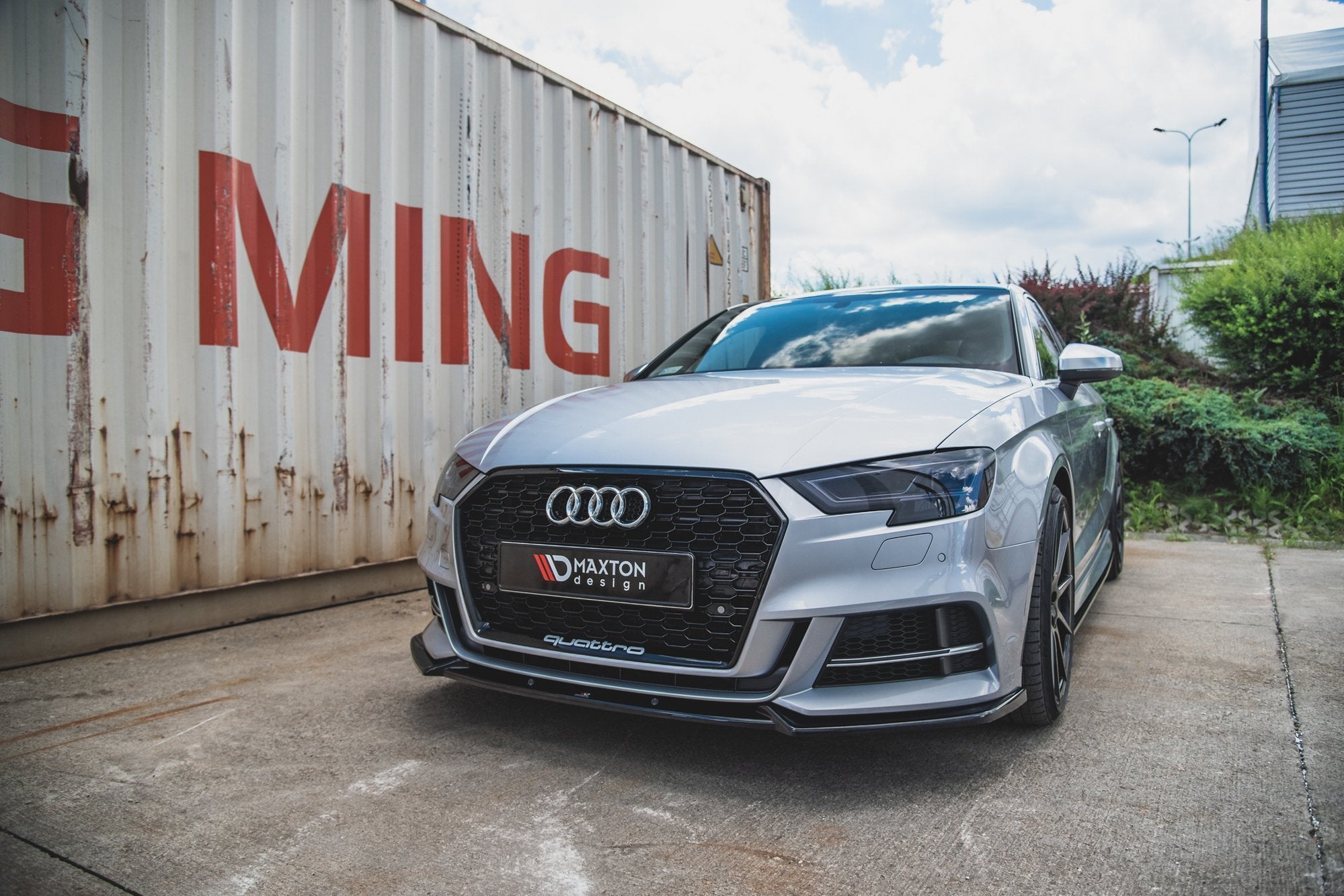 Maxton Design Street+ Spoilerlippe Front Ansatz V.3 passend für Audi S3 / A3 S-Line 8V FL Limousine schwarz Hochglanz