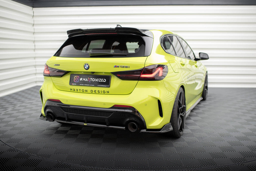 Maxton Design Heck Ansatz Flaps Diffusor passend für V.9 BMW 1er M-Paket / M135i F40 schwarz Hochglanz