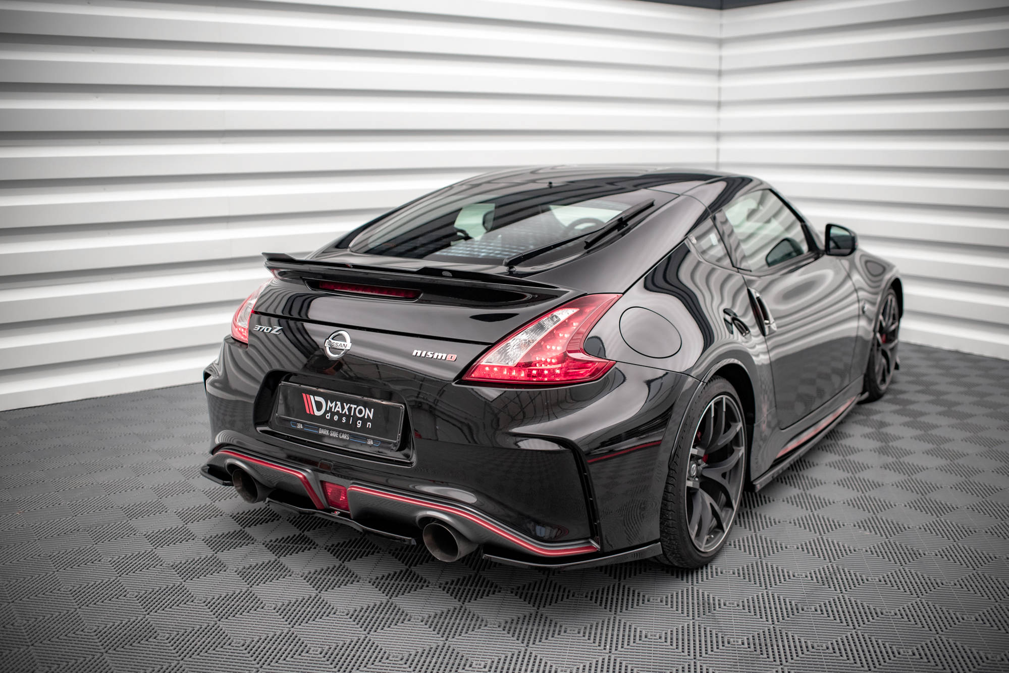 Maxton Design Heck Ansatz Flaps Diffusor passend für Nissan 370Z Nismo Facelift schwarz Hochglanz