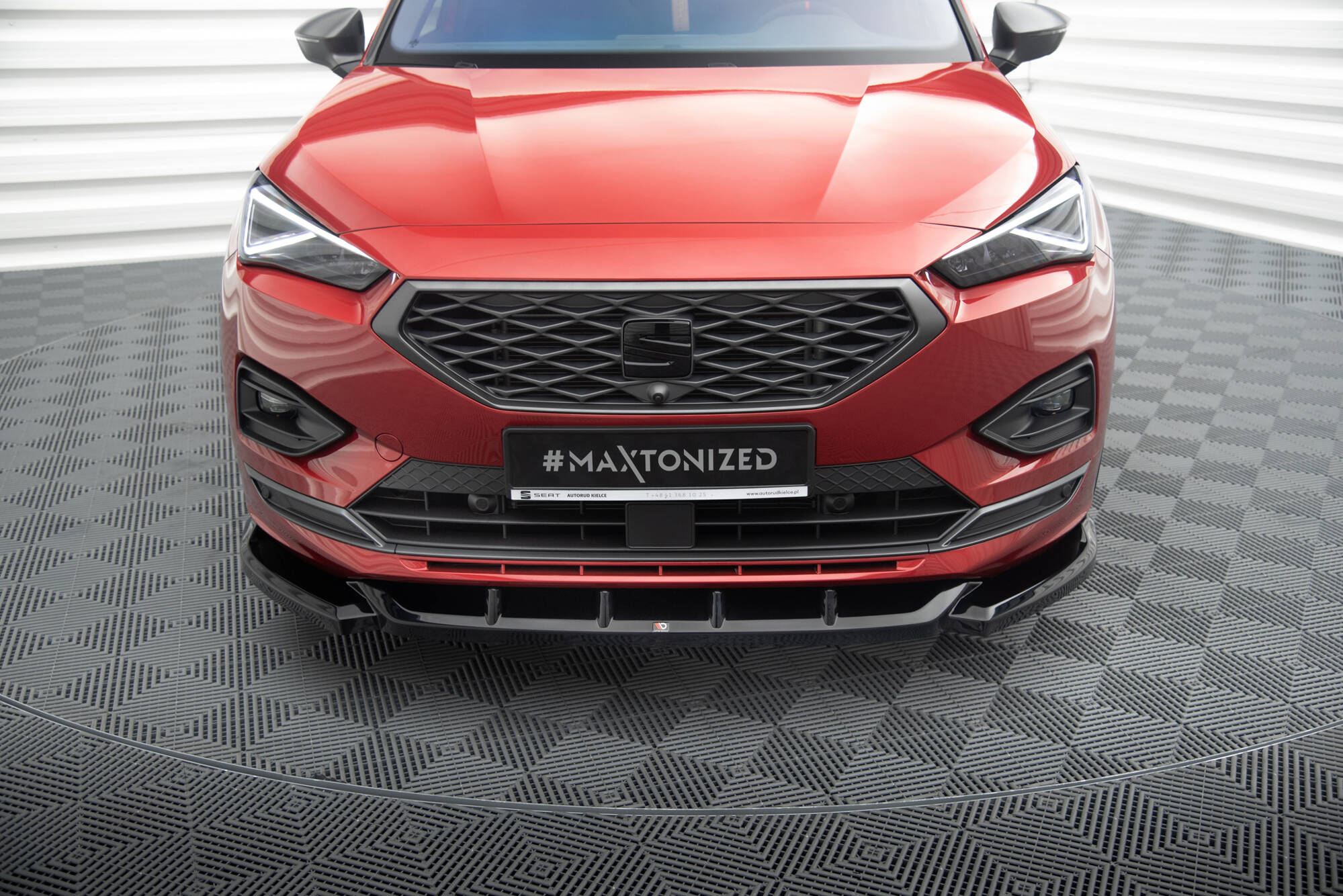 Maxton Design Street+ Spoilerlippe Front Ansatz V.1 passend für Seat Tarraco FR Mk1 schwarz Hochglanz