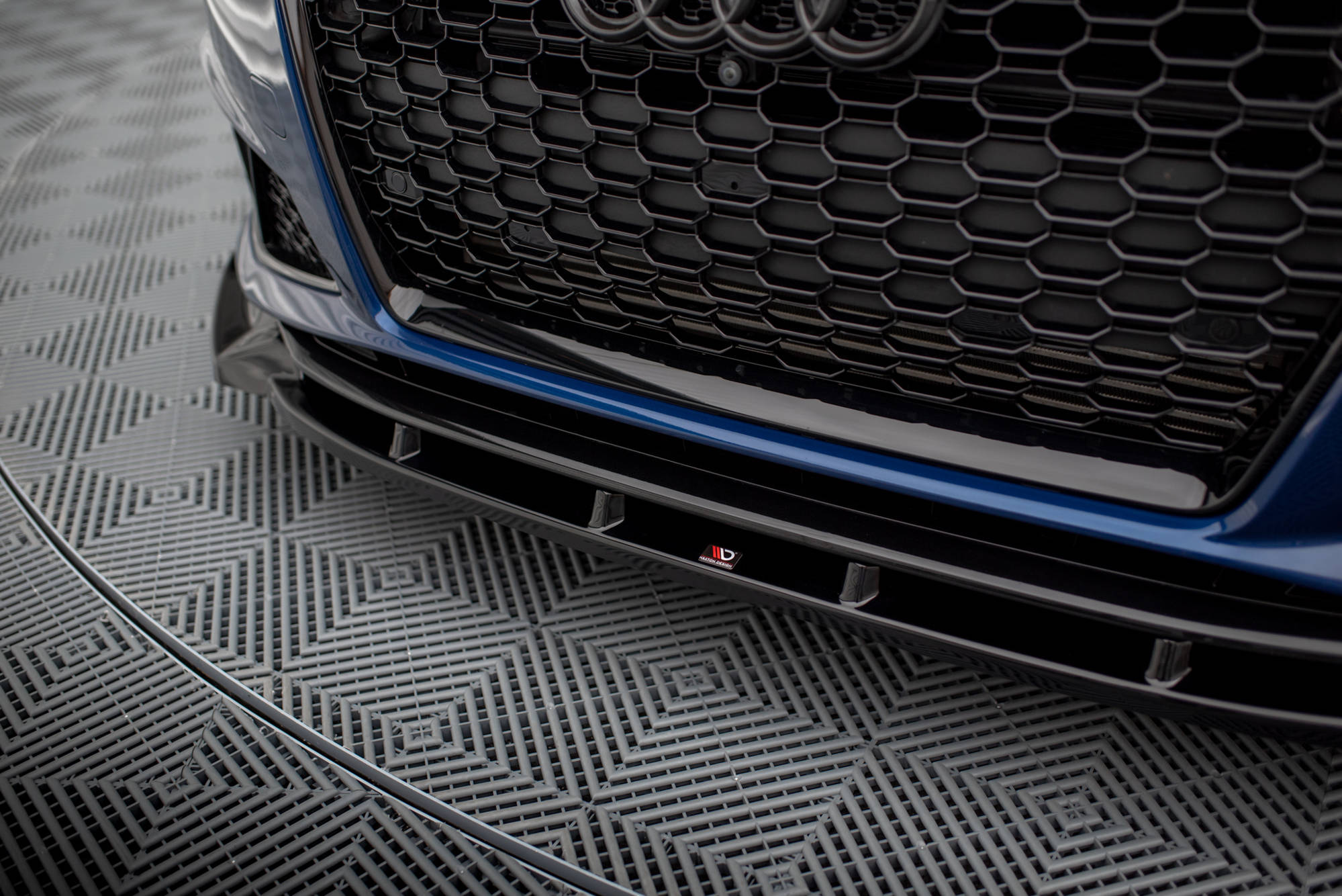 Maxton Design Street+ Spoilerlippe Front Ansatz V.1 passend für Audi A4 Competition B9 schwarz Hochglanz