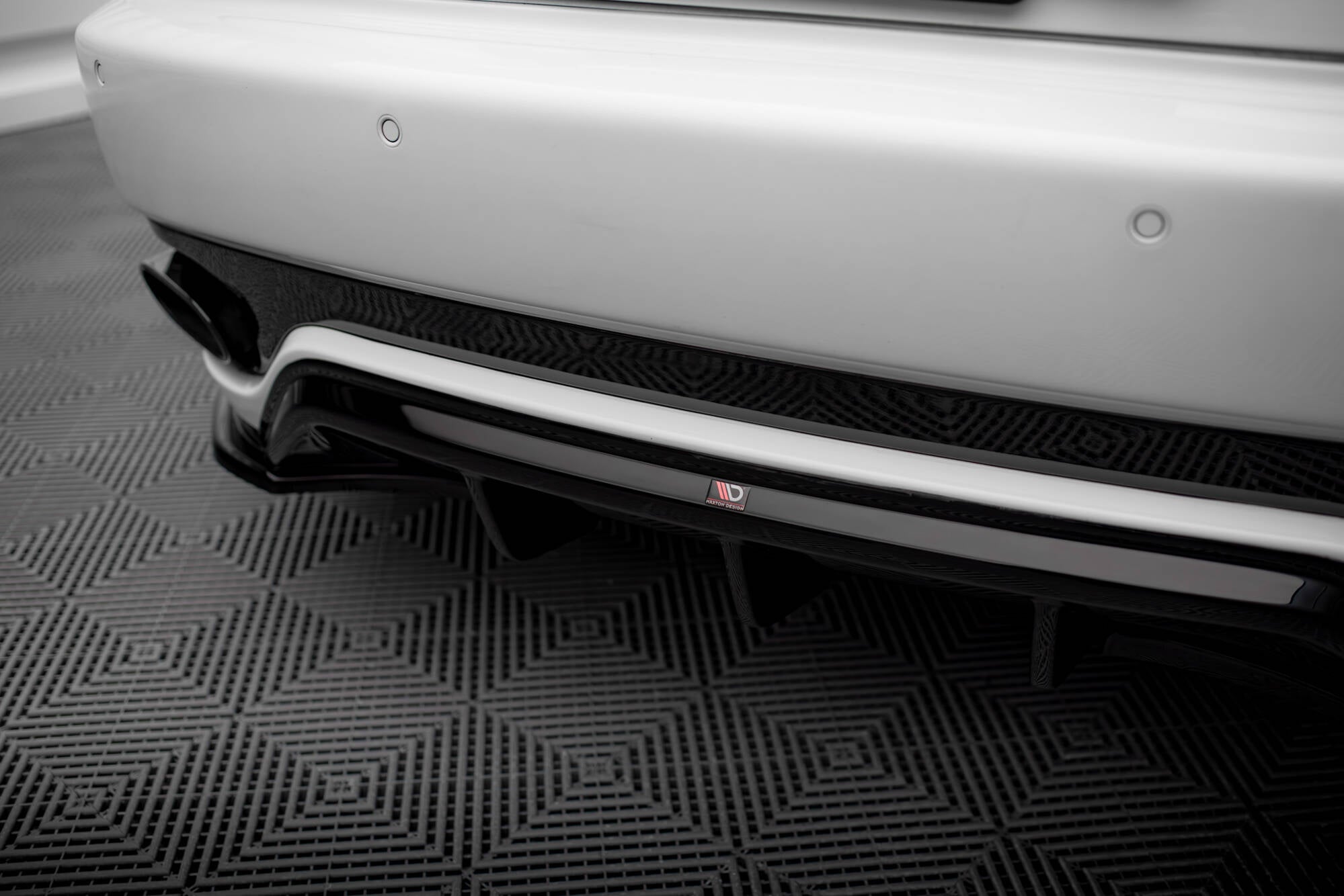 Maxton Design Diffusor Heck Ansatz passend für Maserati Granturismo Mk1 schwarz Hochglanz