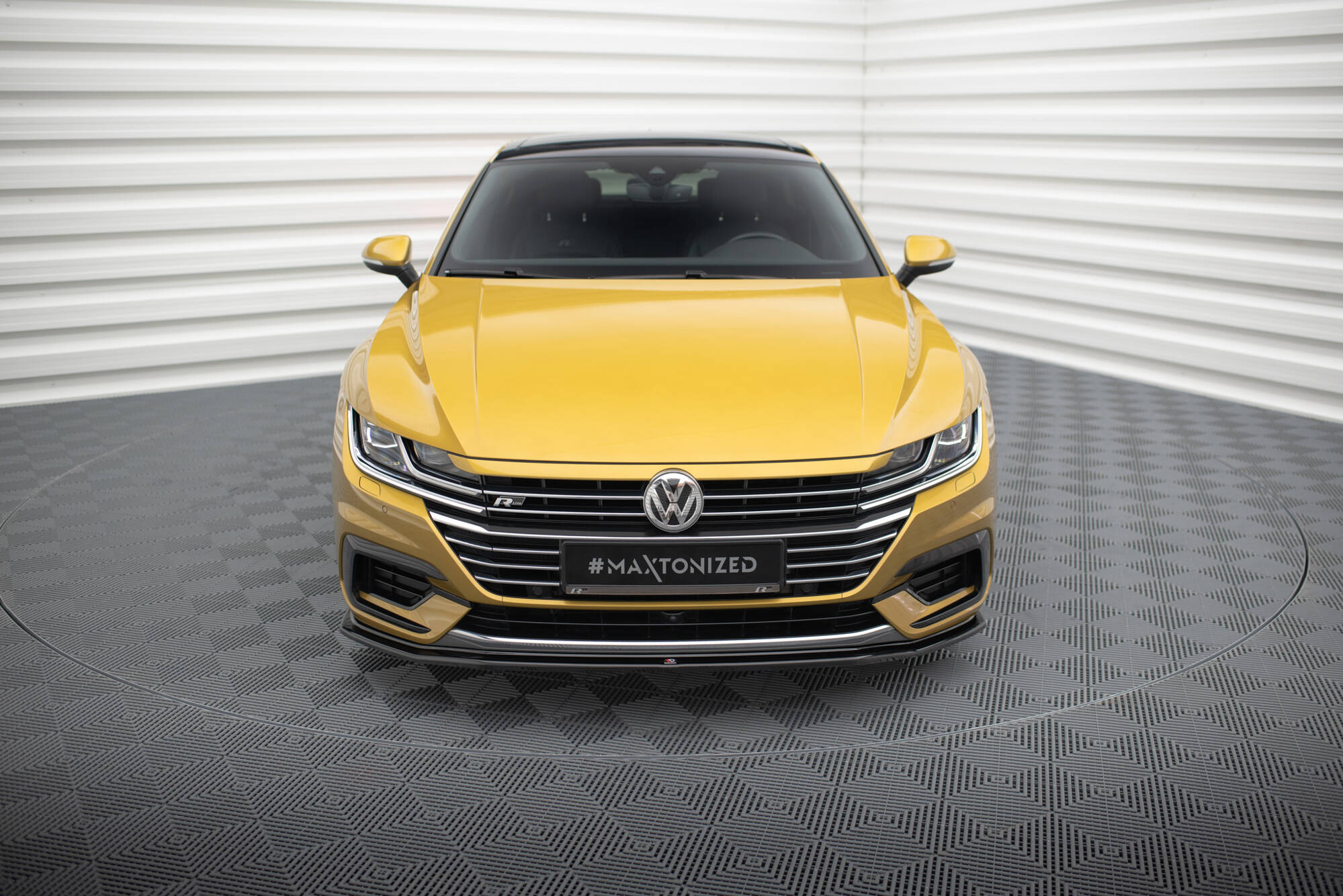 Maxton Design Street+ Spoilerlippe Front Ansatz V.1 passend für VW Arteon R-Line Limousine / Shooting Brake Mk1 schwarz Hochglanz