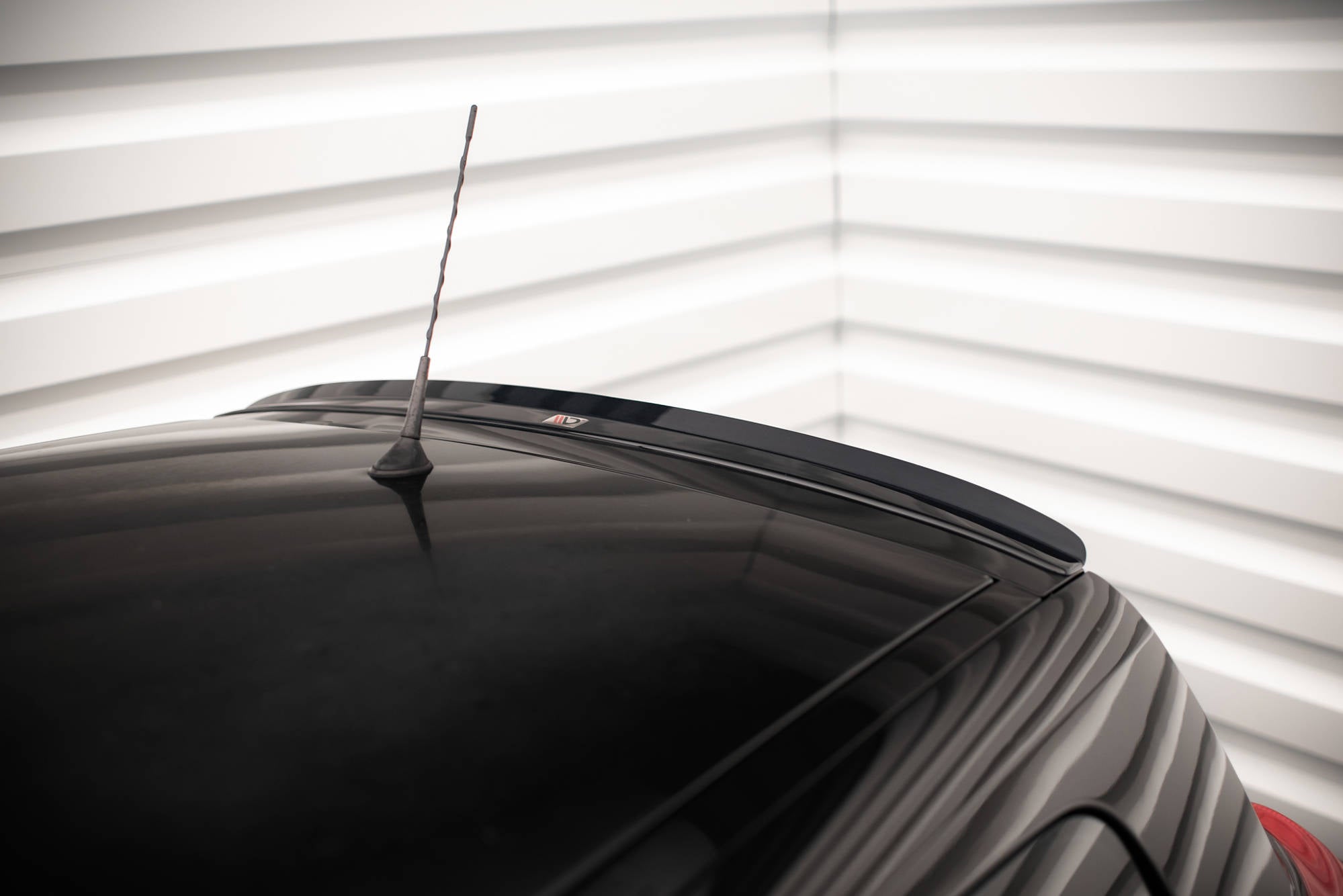 Maxton Design Spoiler CAP passend für RENAULT CLIO MK3 RS schwarz Hochglanz