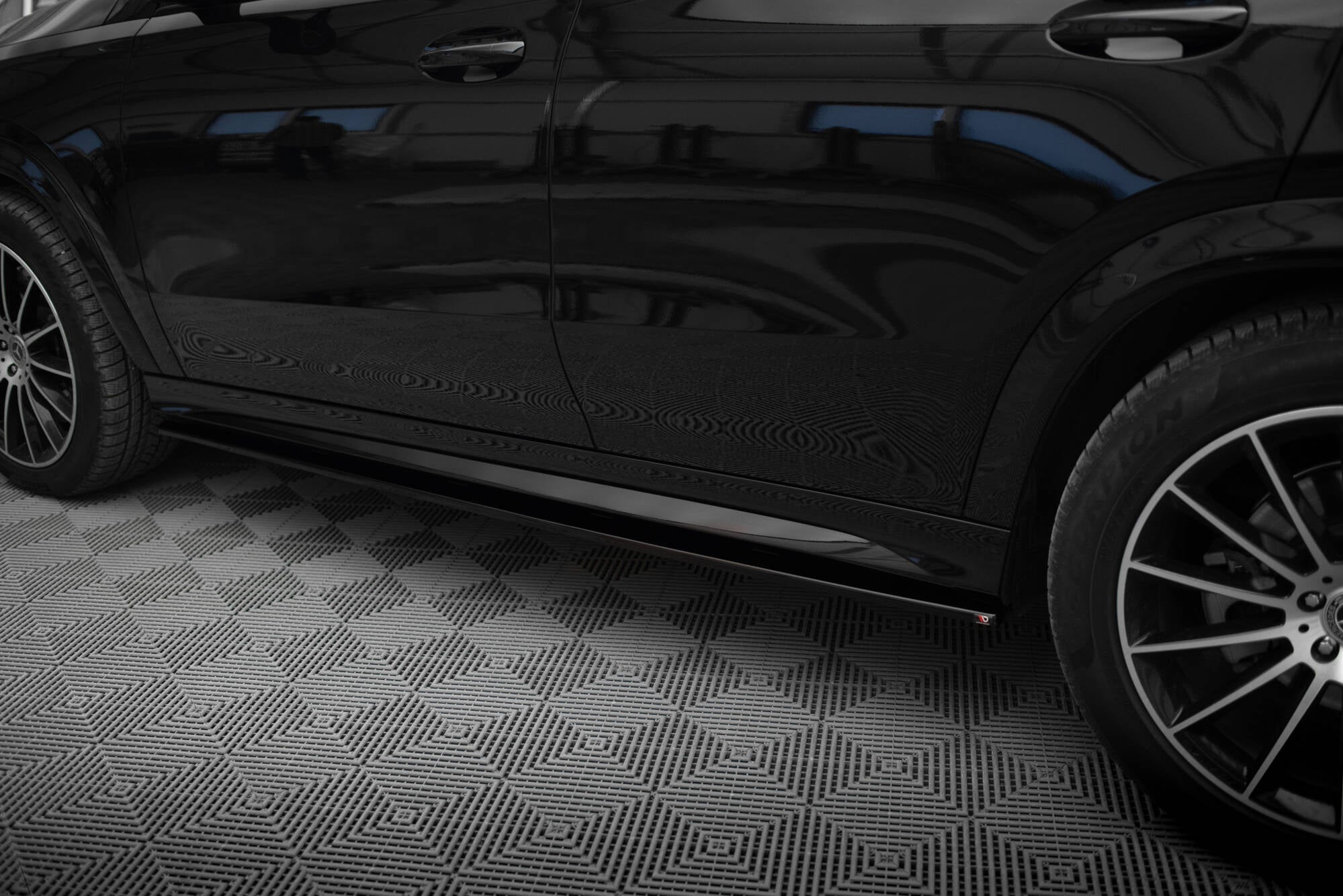 Maxton Design Street+ Seitenschweller Leisten passend für Mercedes-AMG / AMG-Line GLE Coupe C167 / C167 Facelift schwarz Hochglanz