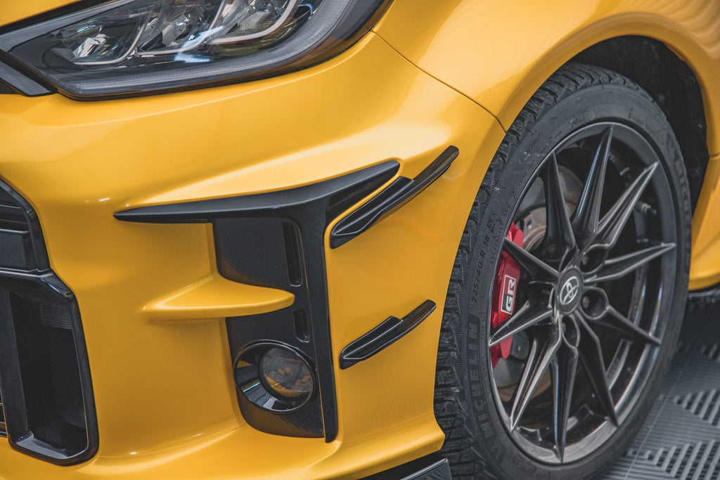 Maxton Design Stoßstangen Flaps Wings vorne Canards passend für Toyota GR Yaris Mk4